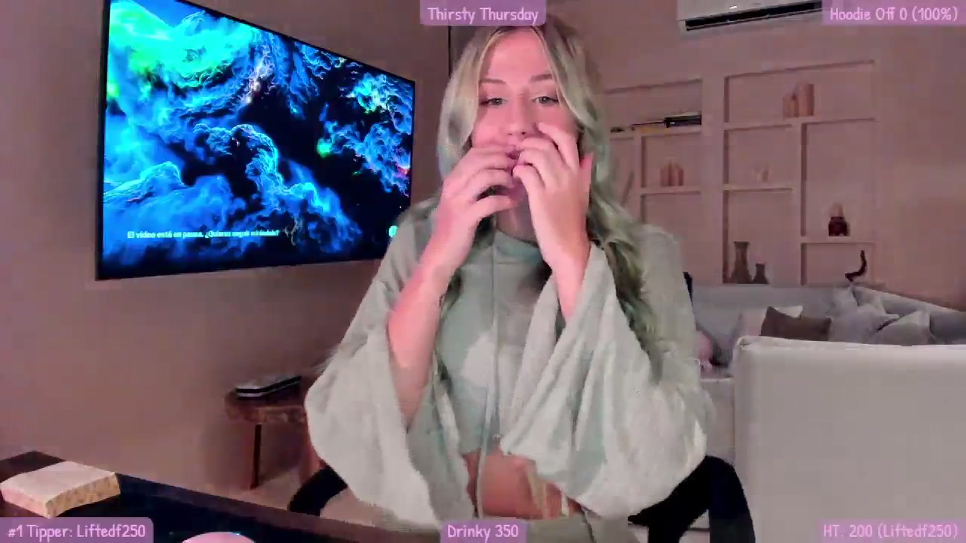 Gallery image thumbnail from Mochi's myfreecams stream on, 08/25/2023, 04:02 image 2 of 20