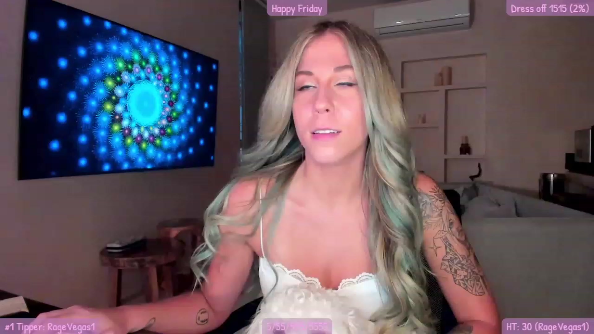 Gallery image thumbnail from Mochi's myfreecams stream on, 08/26/2023, 02:33 image 2 of 20