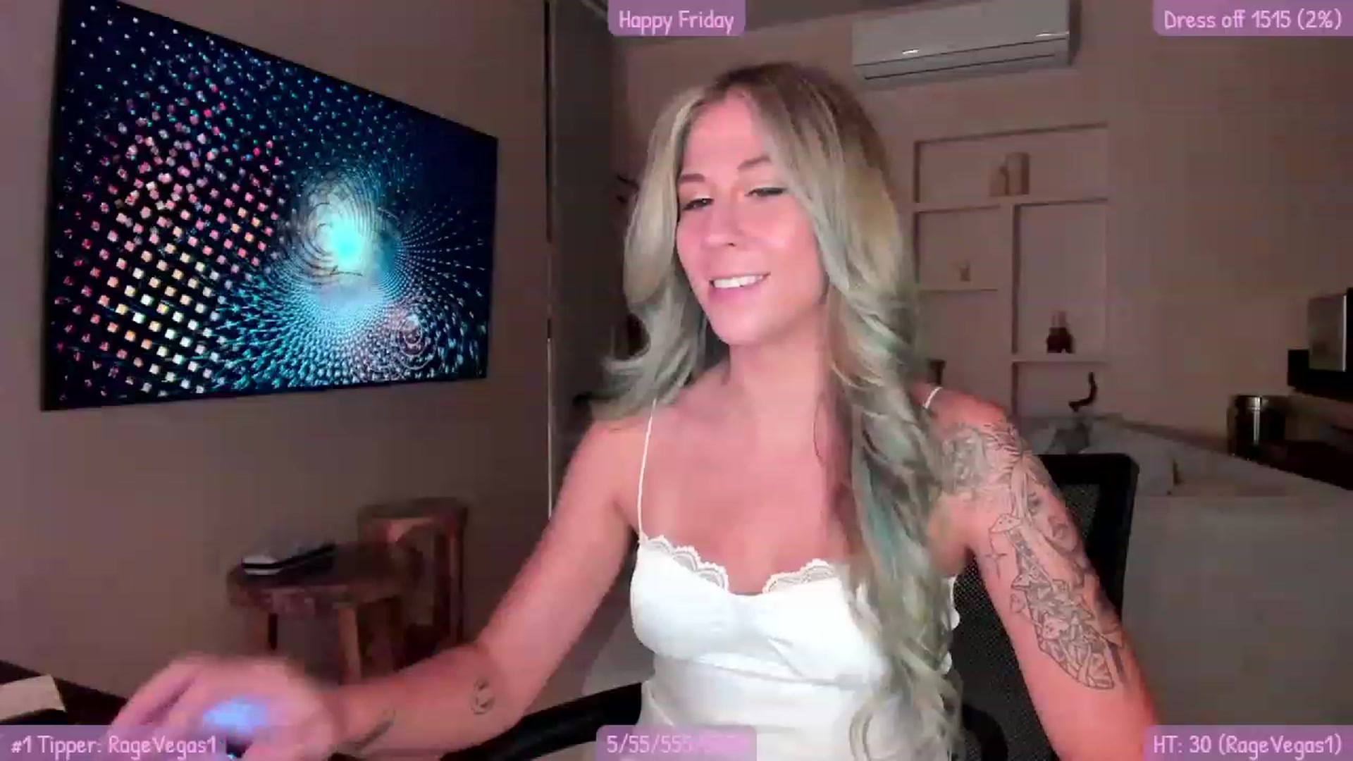 Gallery image thumbnail from Mochi's myfreecams stream on, 08/26/2023, 02:33 image 4 of 20