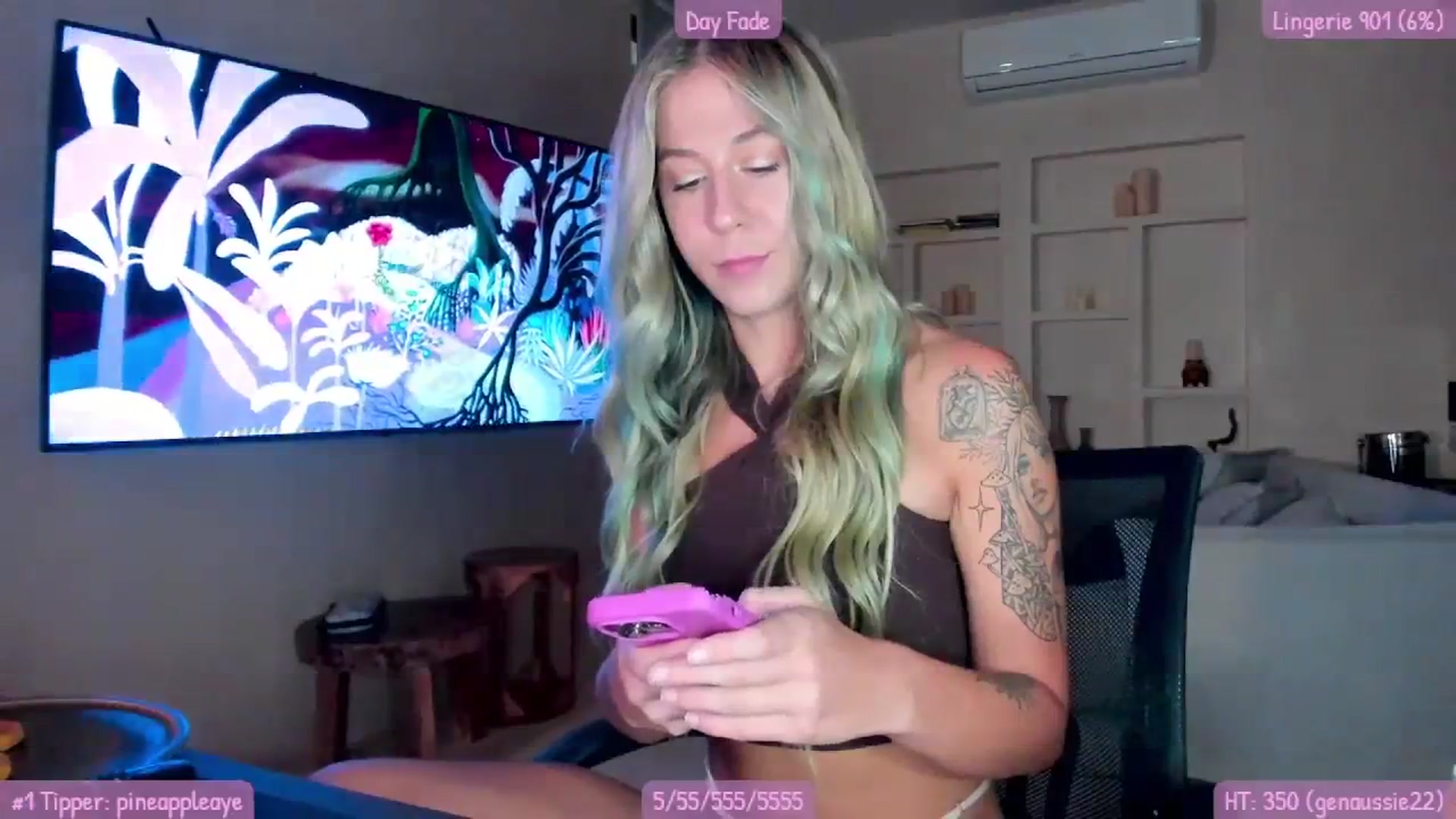 Gallery image thumbnail from Mochi's myfreecams stream on, 09/03/2023, 24:02 image 17 of 20