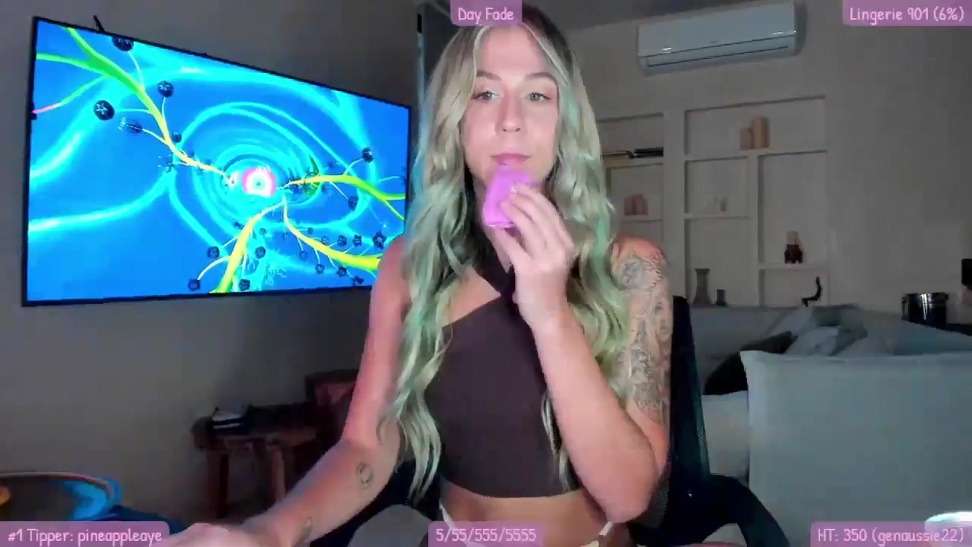 Gallery image thumbnail from Mochi's myfreecams stream on, 09/03/2023, 24:02 image 18 of 20