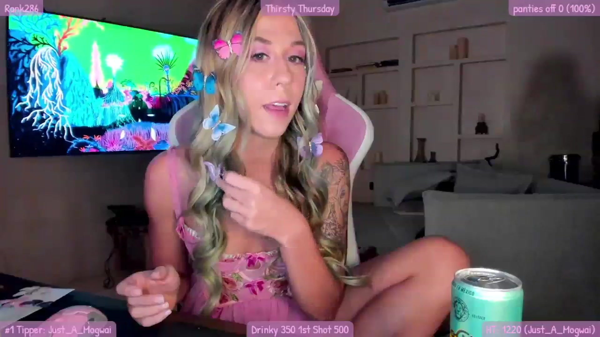 Gallery image thumbnail from Mochi's myfreecams stream on, 09/15/2023, 02:54 image 3 of 20