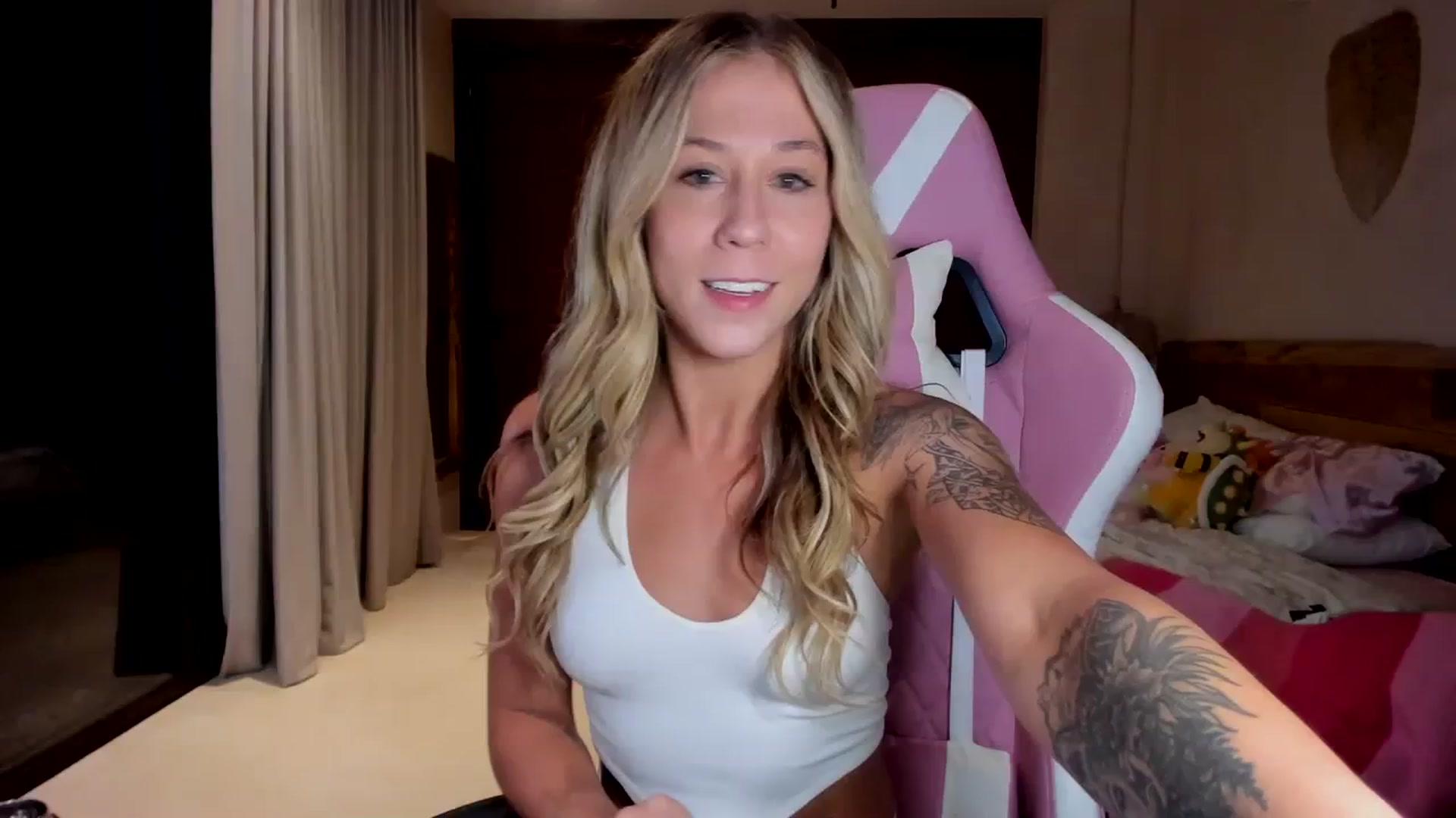 Gallery image thumbnail from Mochi's myfreecams stream on, 11/29/2023, 03:42 image 14 of 20