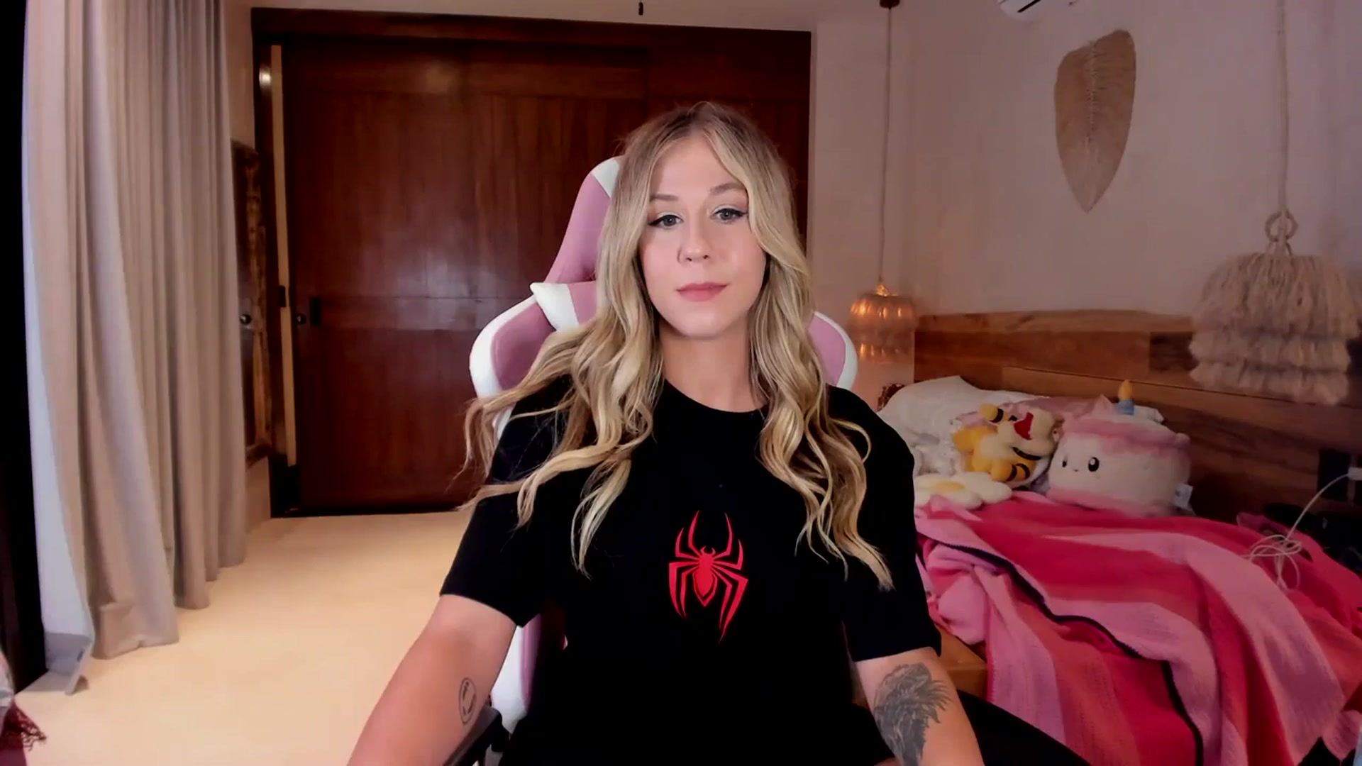 Gallery image thumbnail from Mochi's myfreecams stream on, 11/30/2023, 05:55 image 7 of 20