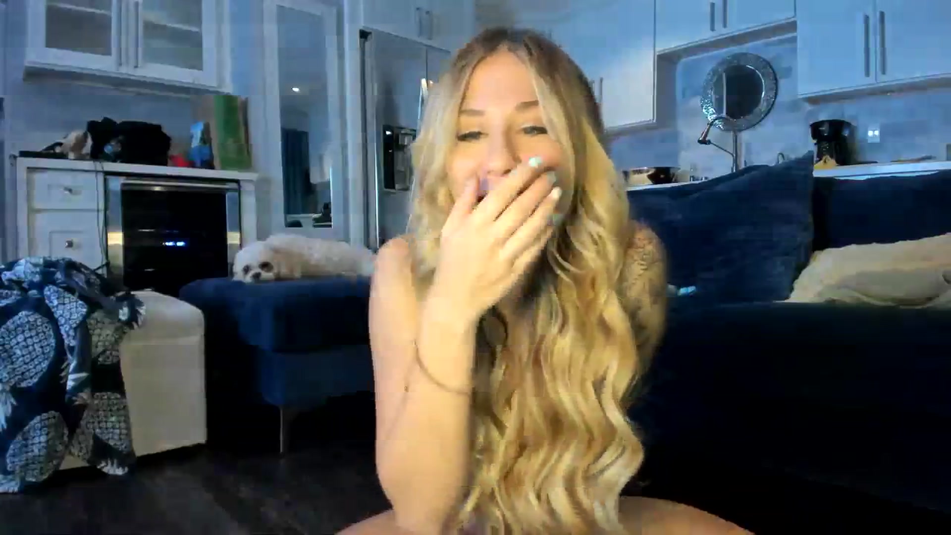 Gallery image thumbnail from Mochi's myfreecams stream on, 01/09/2024, 03:19 image 18 of 20
