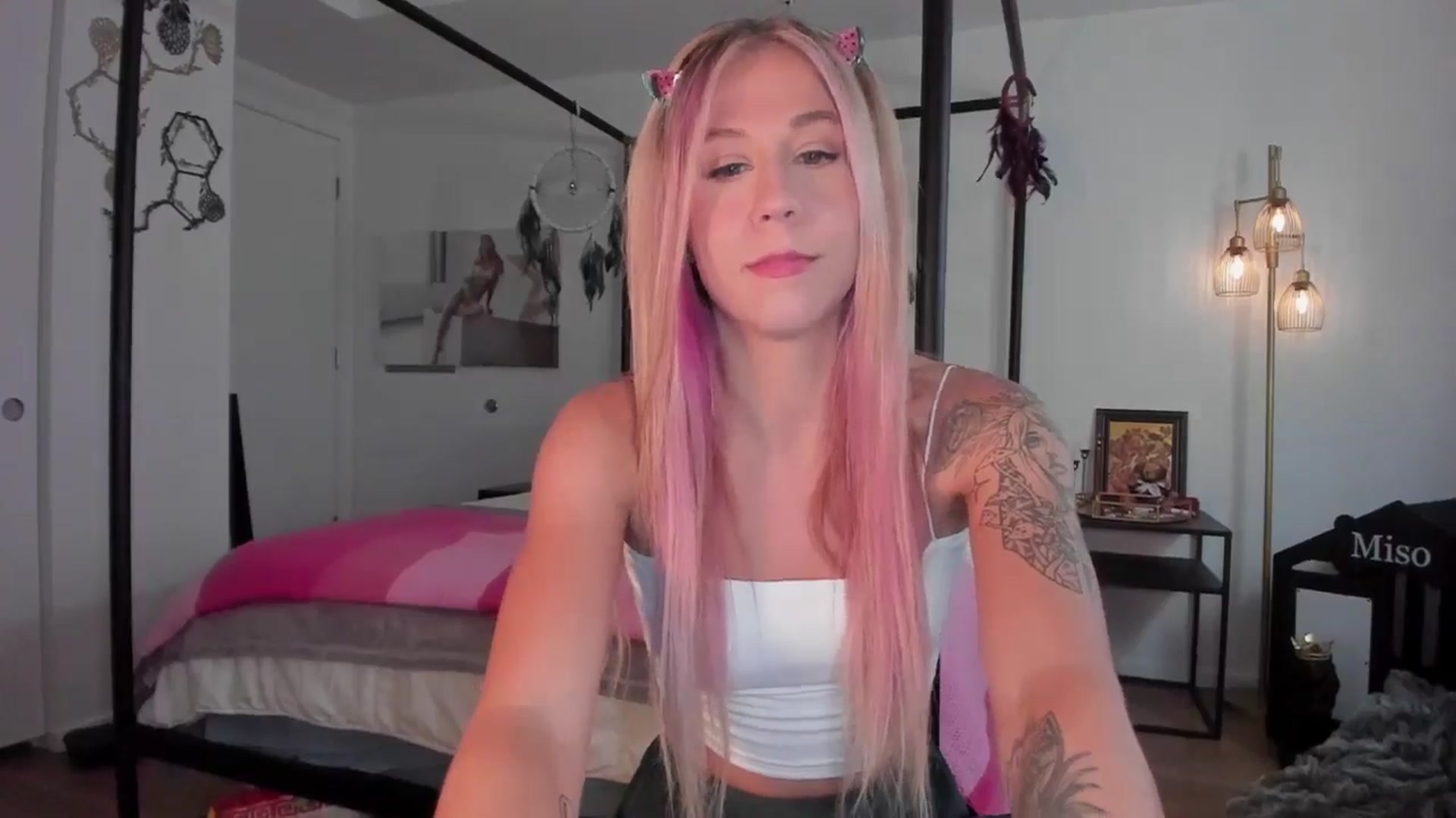 Gallery image thumbnail from Mochi's myfreecams stream on, 07/09/2024, 06:45 image 7 of 20