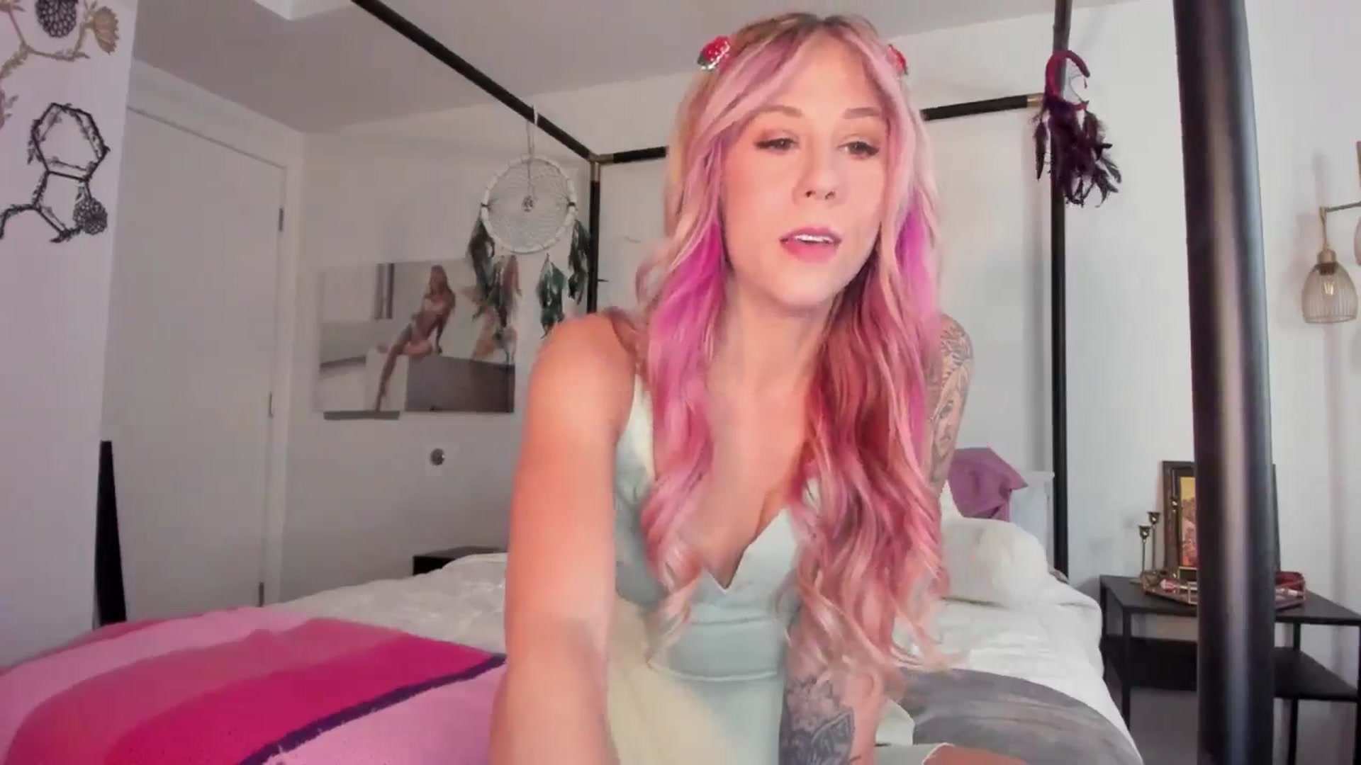 Gallery image thumbnail from Mochi's myfreecams stream on, 07/10/2024, 10:15 image 2 of 20
