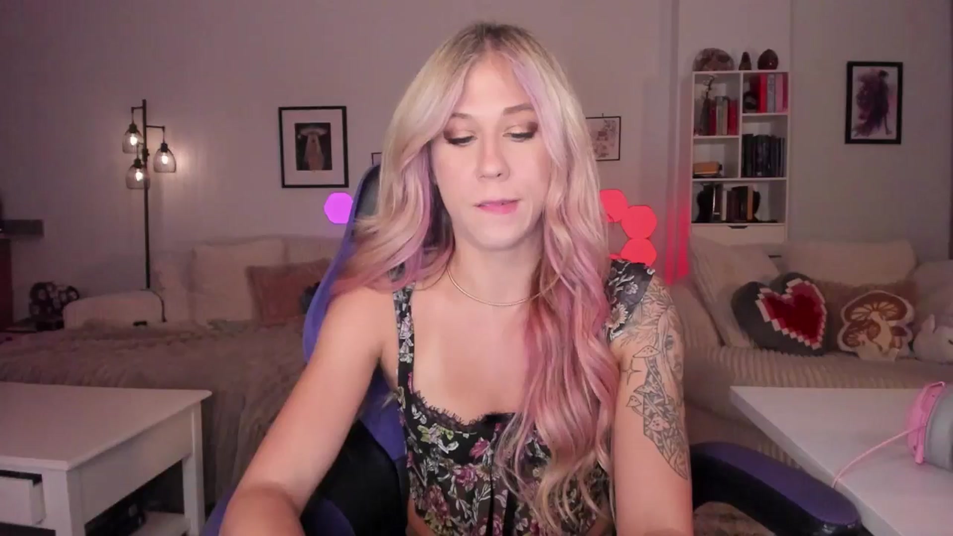 Gallery image thumbnail from Mochi's myfreecams stream on, 07/14/2024, 06:44 image 11 of 20