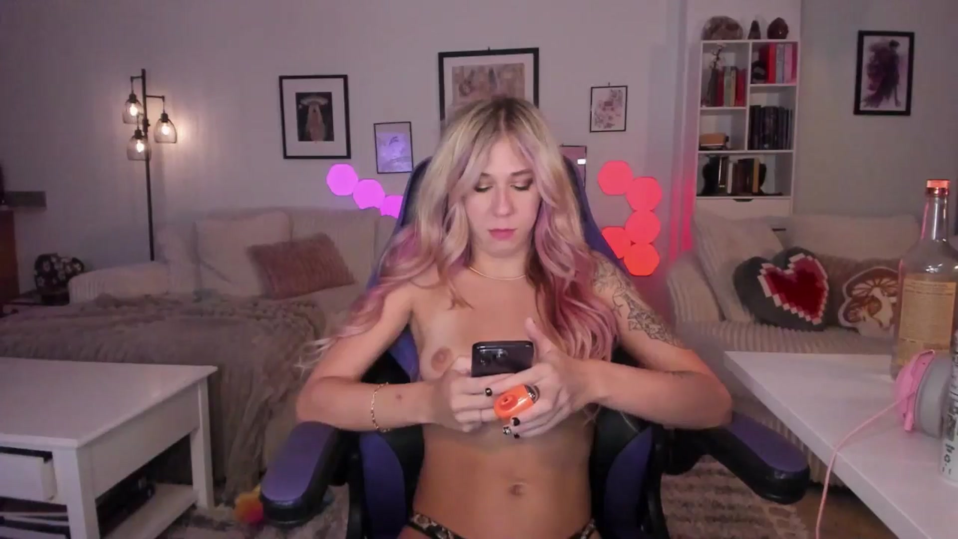 Gallery image thumbnail from Mochi's myfreecams stream on, 07/14/2024, 09:18 image 20 of 20