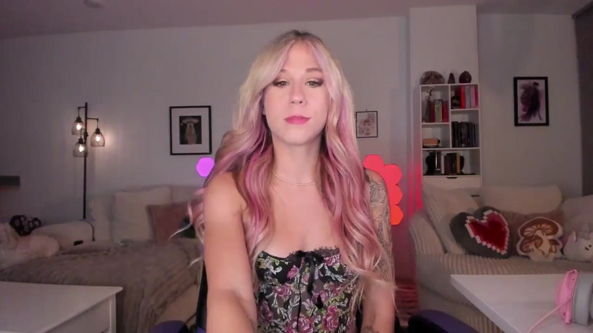 Gallery image thumbnail from Mochi's myfreecams stream on, 07/14/2024, 09:18 image 4 of 20
