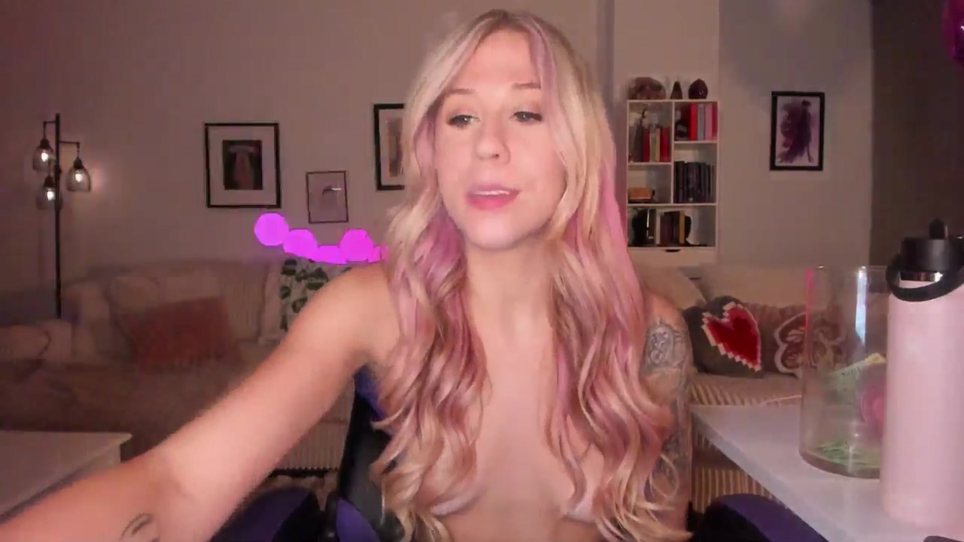 Gallery image thumbnail from Mochi's myfreecams stream on, 07/16/2024, 11:07 image 15 of 20