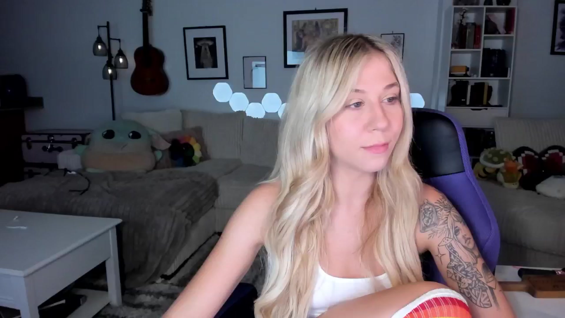 Gallery image thumbnail from Mochi's myfreecams stream on, 08/09/2024, 06:00 image 8 of 20