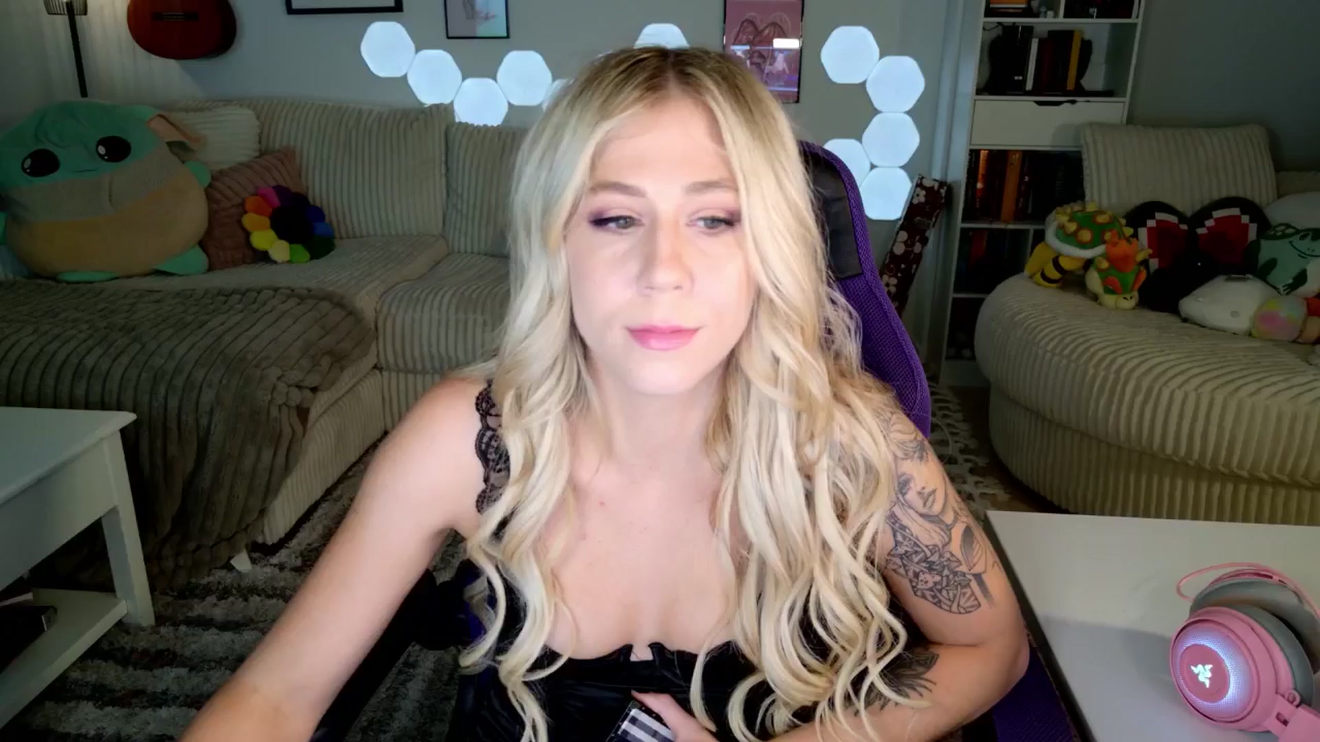 Gallery image thumbnail from Mochi's myfreecams stream on, 08/10/2024, 06:22 image 16 of 20