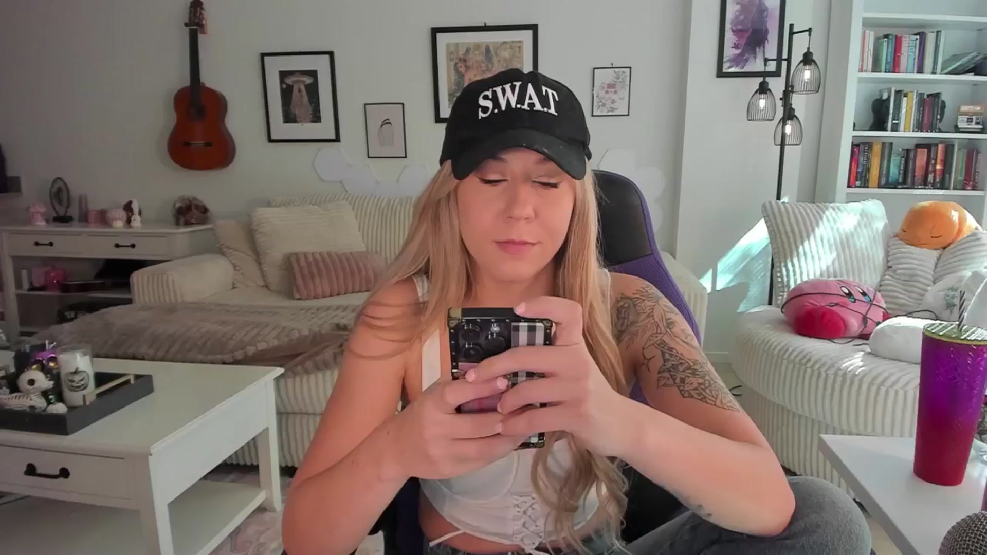 Gallery image thumbnail from Mochi's myfreecams stream on, 10/15/2024, 22:22 image 8 of 20