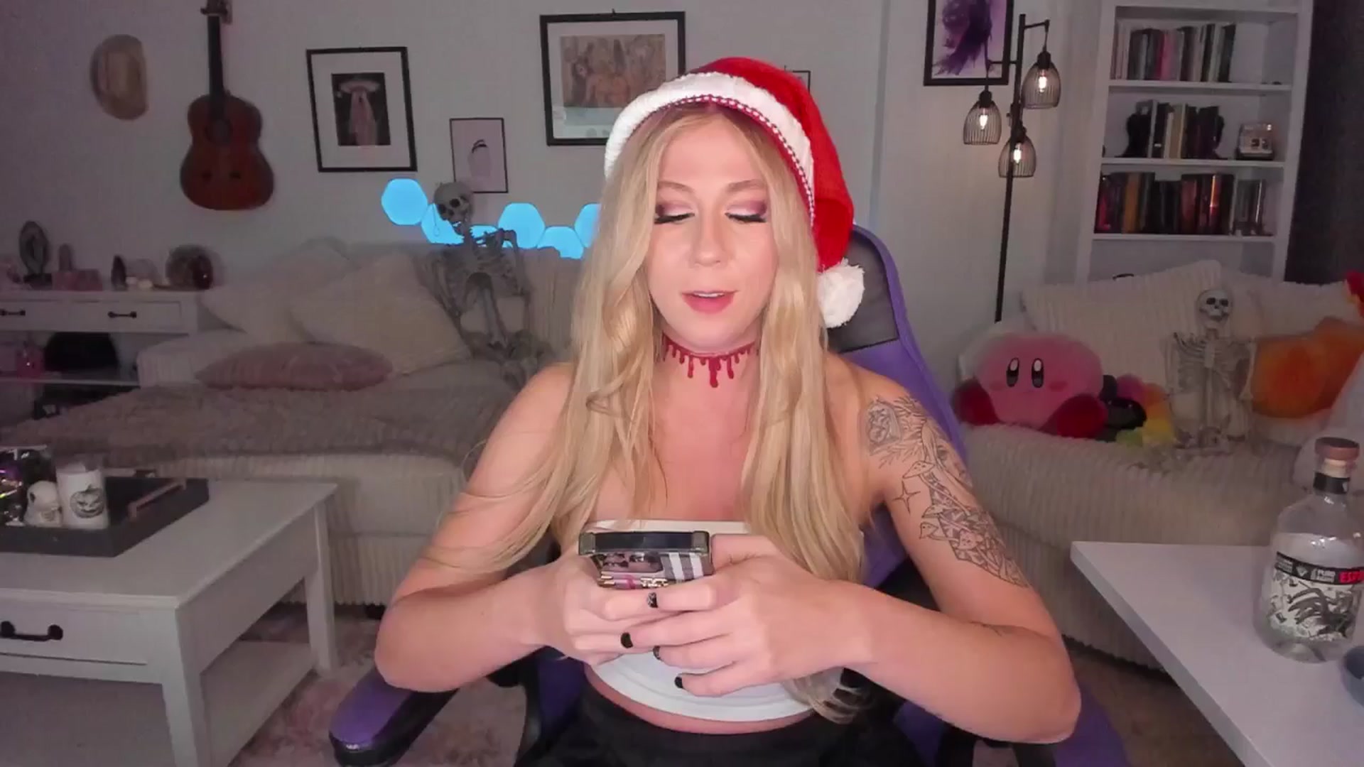 Gallery image thumbnail from Mochi's myfreecams stream on, 10/25/2024, 04:43 image 14 of 20
