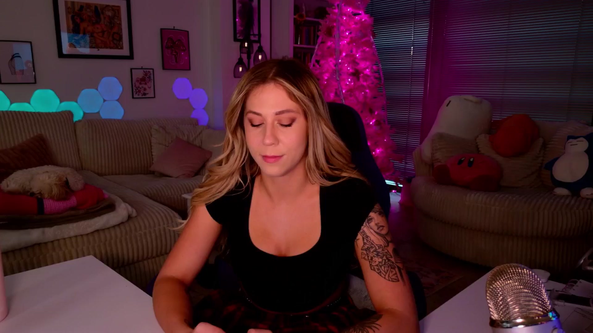 Gallery image thumbnail from Mochi's myfreecams stream on, 12/14/2024, 03:03 image 8 of 20