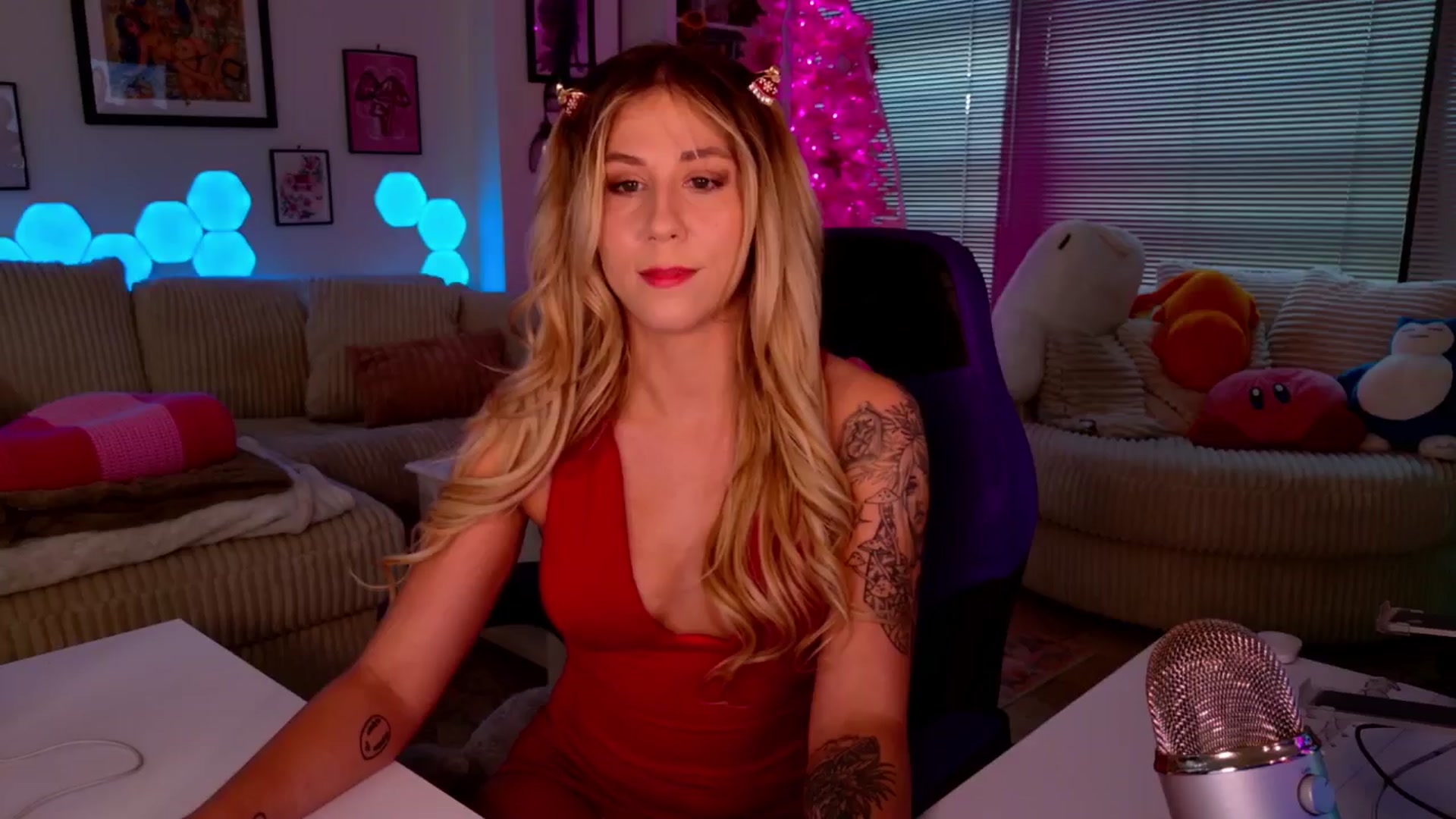 Gallery image thumbnail from Mochi's myfreecams stream on, 12/14/2024, 23:58 image 15 of 20