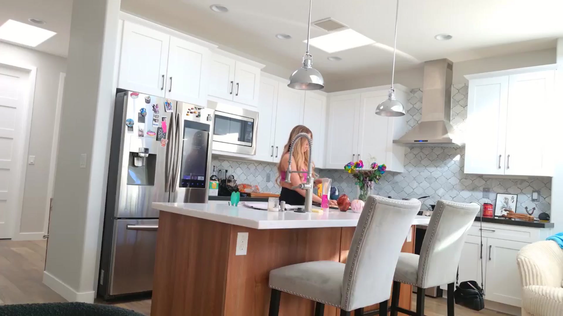 Gallery image thumbnail from Mochi's myfreecams stream on, 02/19/2025, 23:18 image 17 of 20