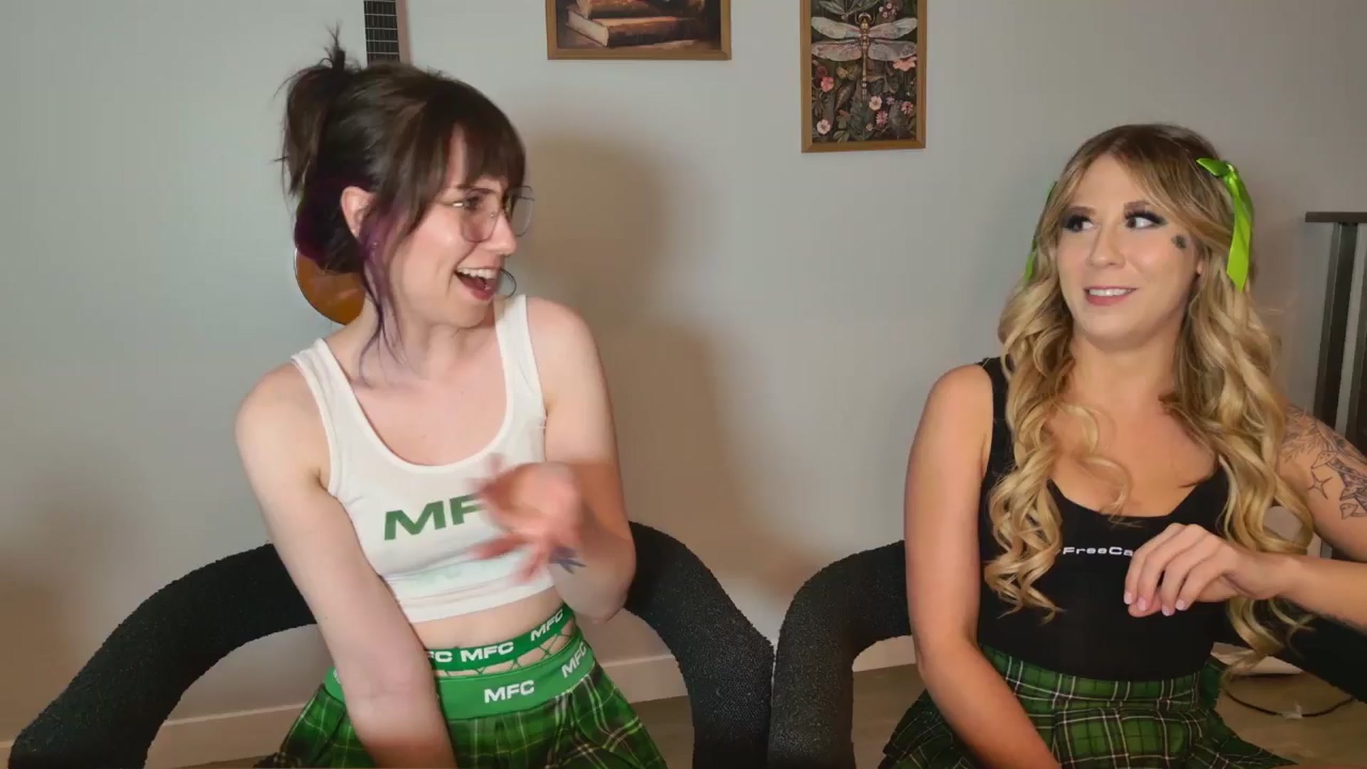 Gallery image thumbnail from Mochi's myfreecams stream on, 03/17/2025, 02:07 image 7 of 20