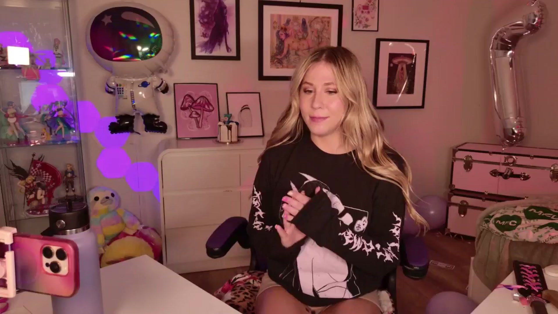 Gallery image thumbnail from Mochi's myfreecams stream on, 07/02/2025, 07:30 image 4 of 20