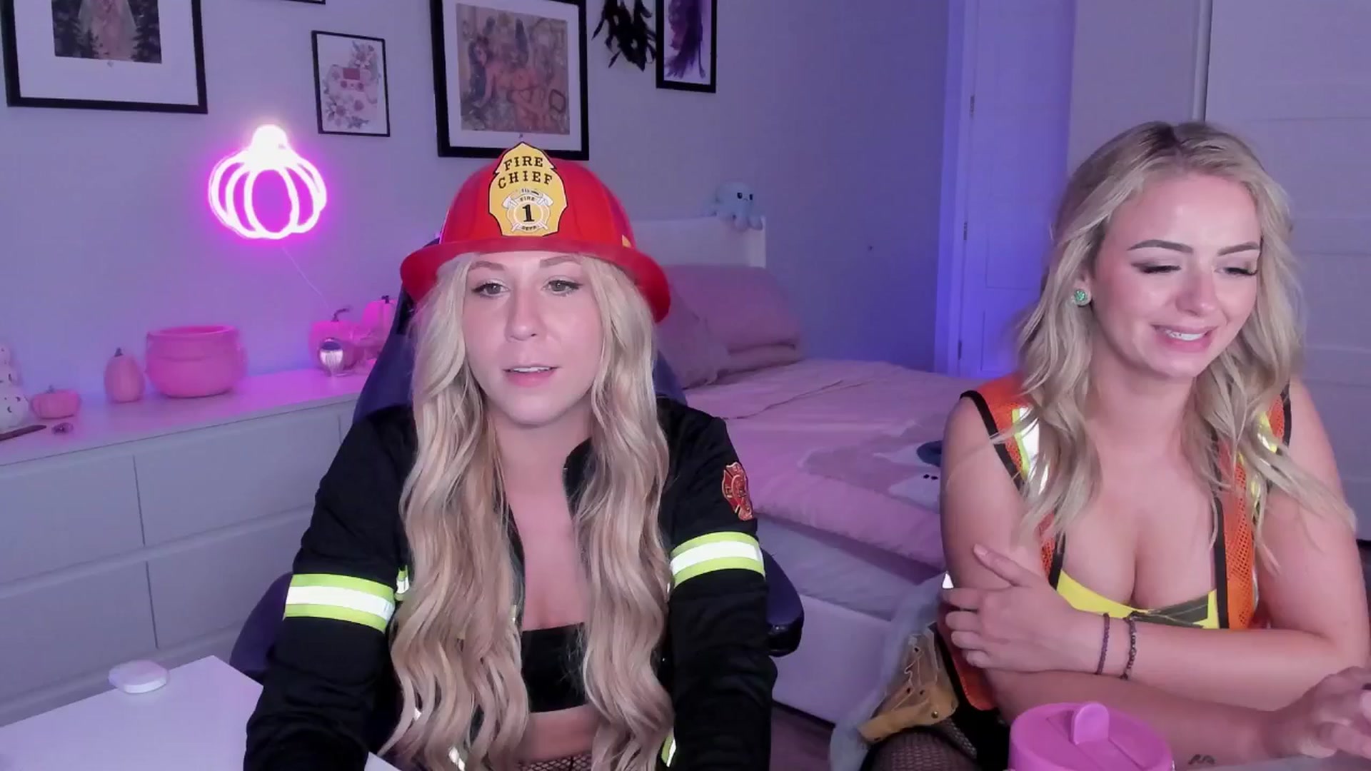 Gallery image thumbnail from Mochi's myfreecams stream on, 10/04/2025, 04:51 image 20 of 20