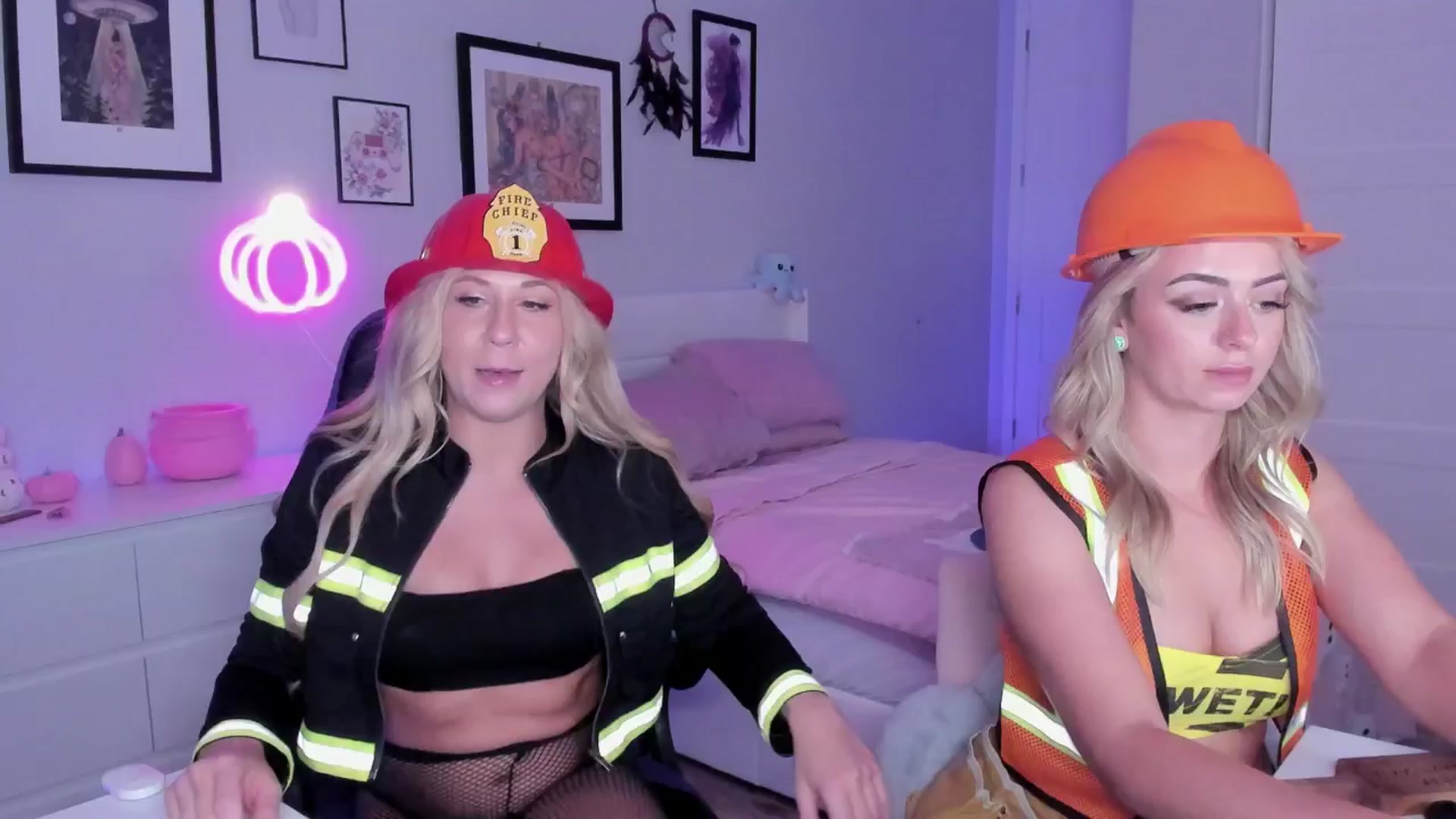 Gallery image thumbnail from Mochi's myfreecams stream on, 10/04/2025, 04:51 image 16 of 20
