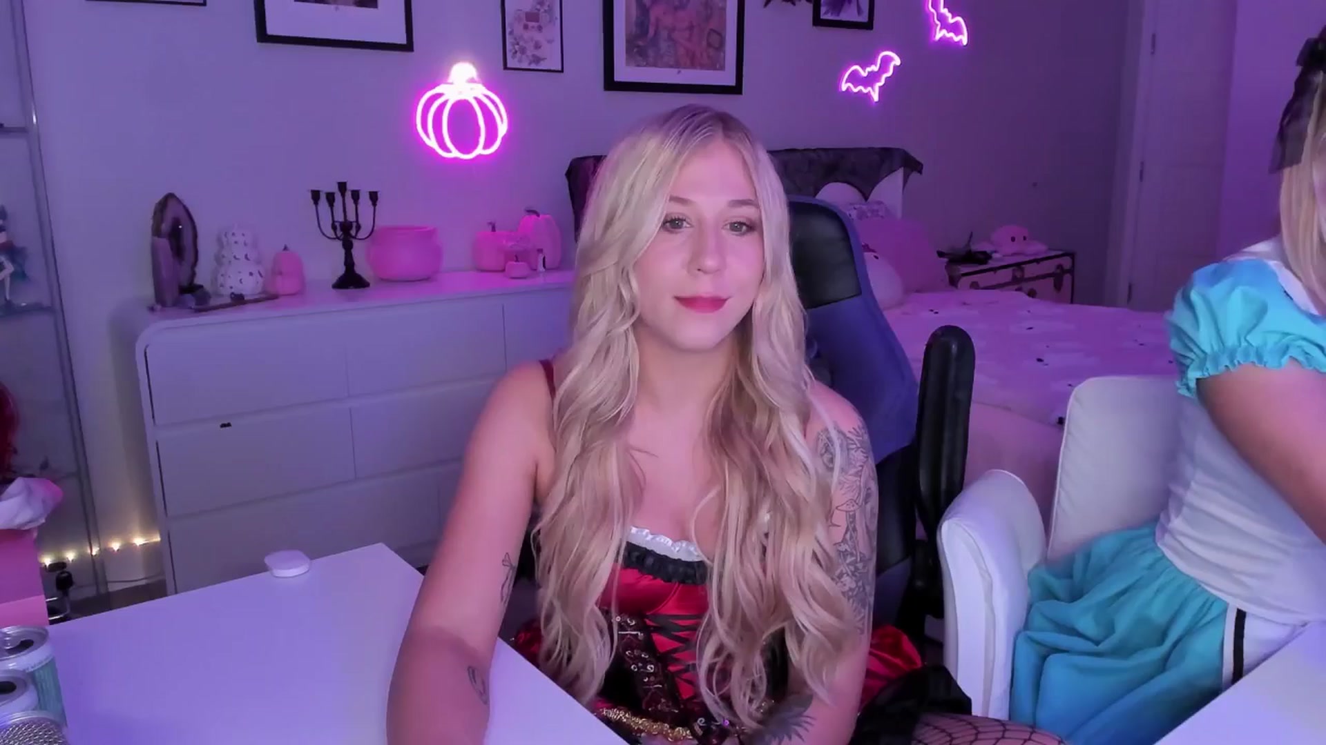 Gallery image thumbnail from Mochi's myfreecams stream on, 10/18/2025, 05:39 image 5 of 20