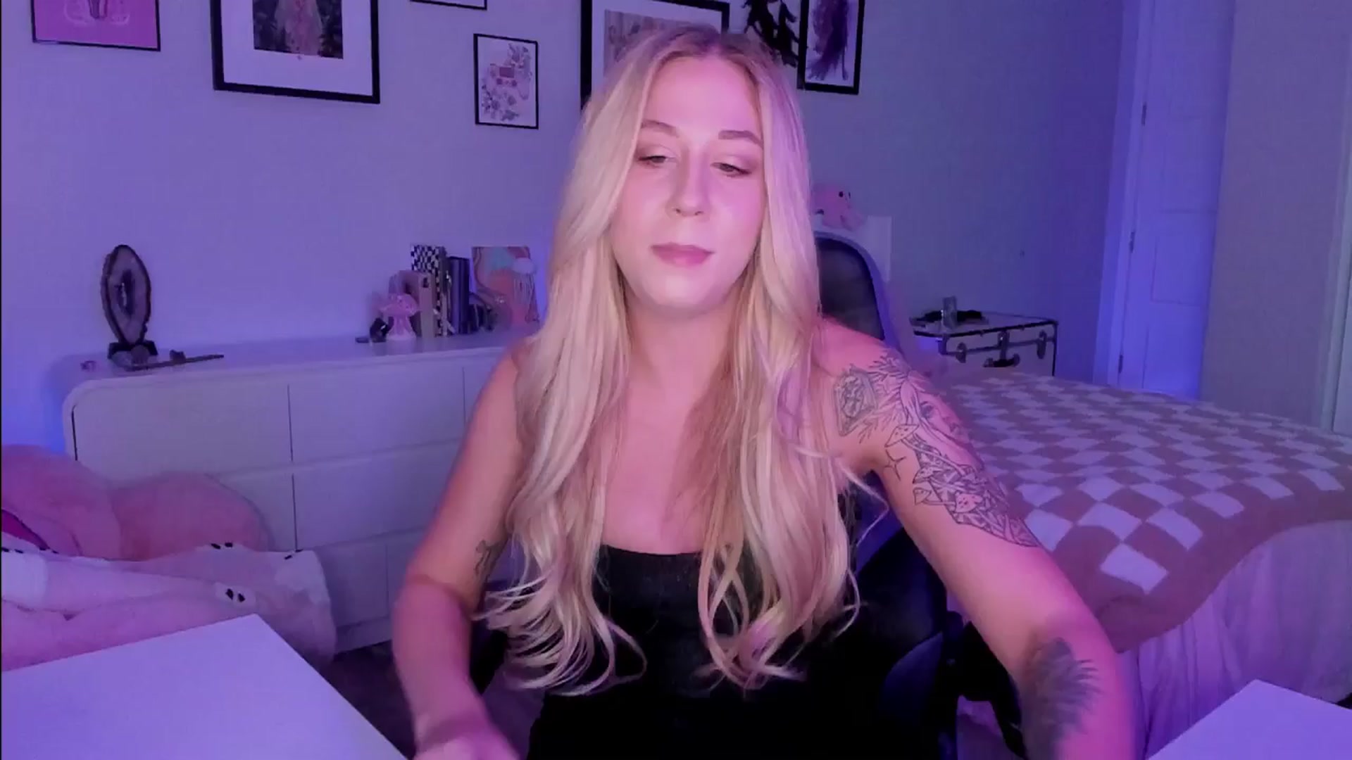 Gallery image thumbnail from Mochi's myfreecams stream on, 01/29/2026, 04:11 image 1 of 20