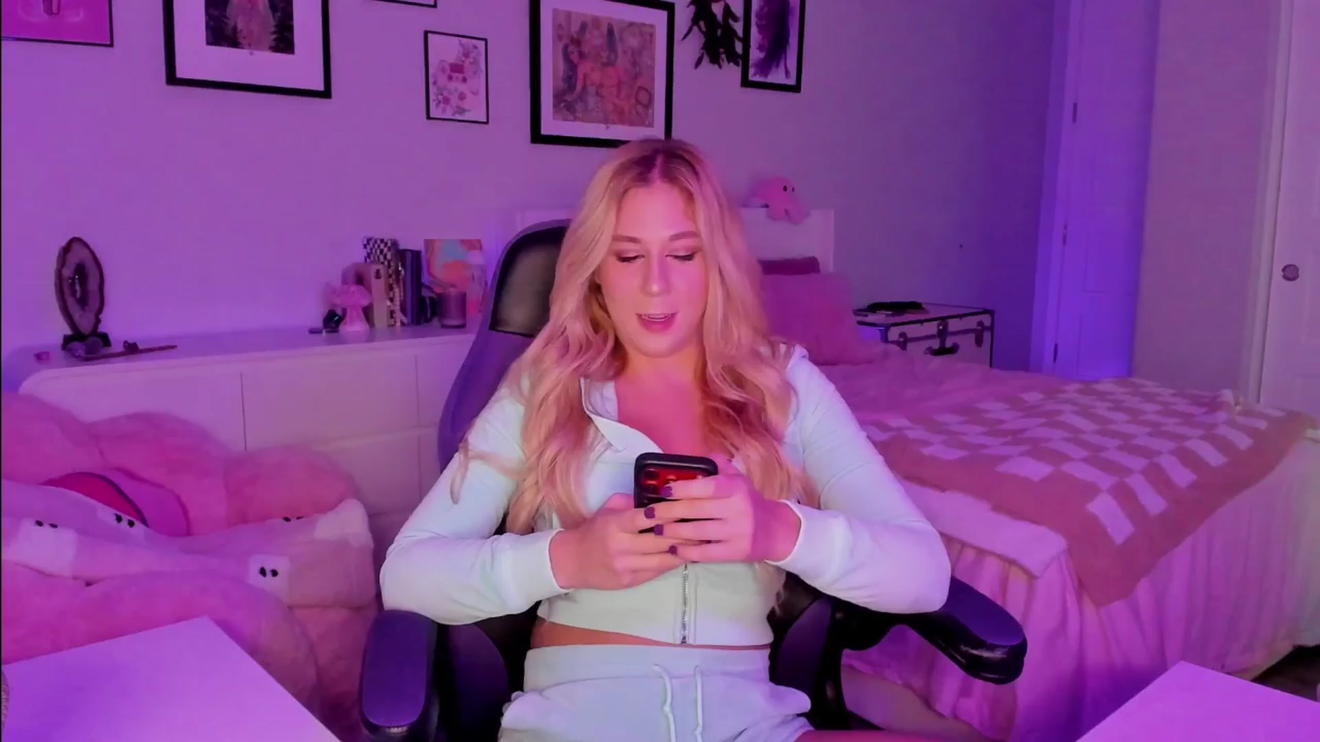 Gallery image thumbnail from Mochi's myfreecams stream on, 01/31/2026, 03:40 image 5 of 20