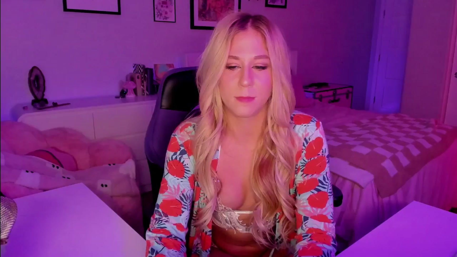 Gallery image thumbnail from Mochi's myfreecams stream on, 01/31/2026, 06:20 image 7 of 20