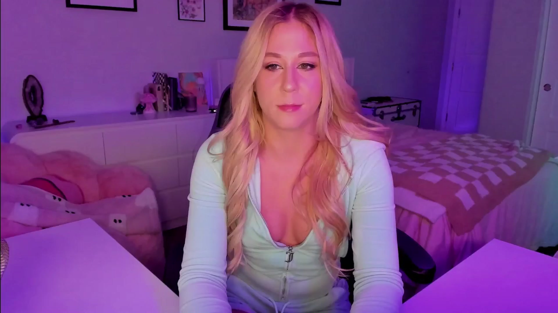 Gallery image thumbnail from Mochi's myfreecams stream on, 01/31/2026, 06:20 image 1 of 20