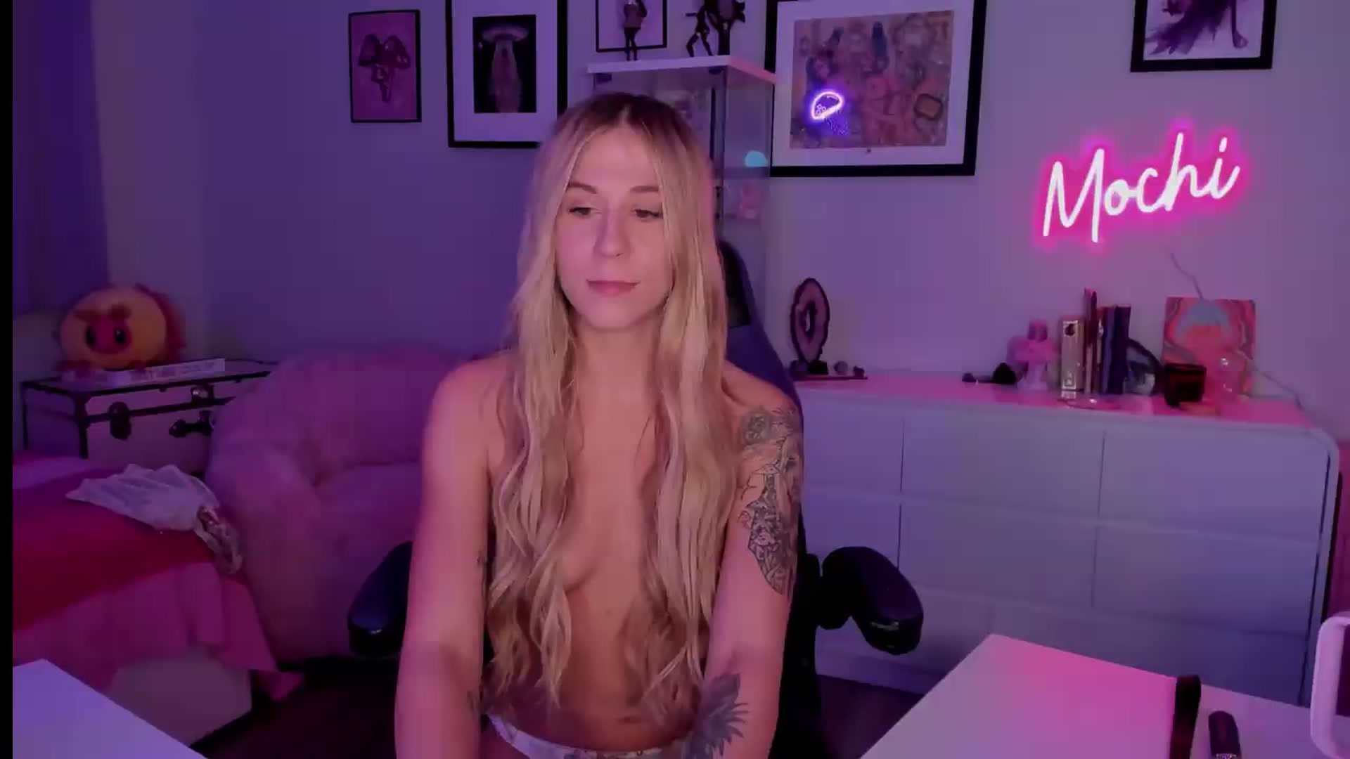 Gallery image thumbnail from Mochi's myfreecams stream on, 06/02/2026, 05:36 image 15 of 20