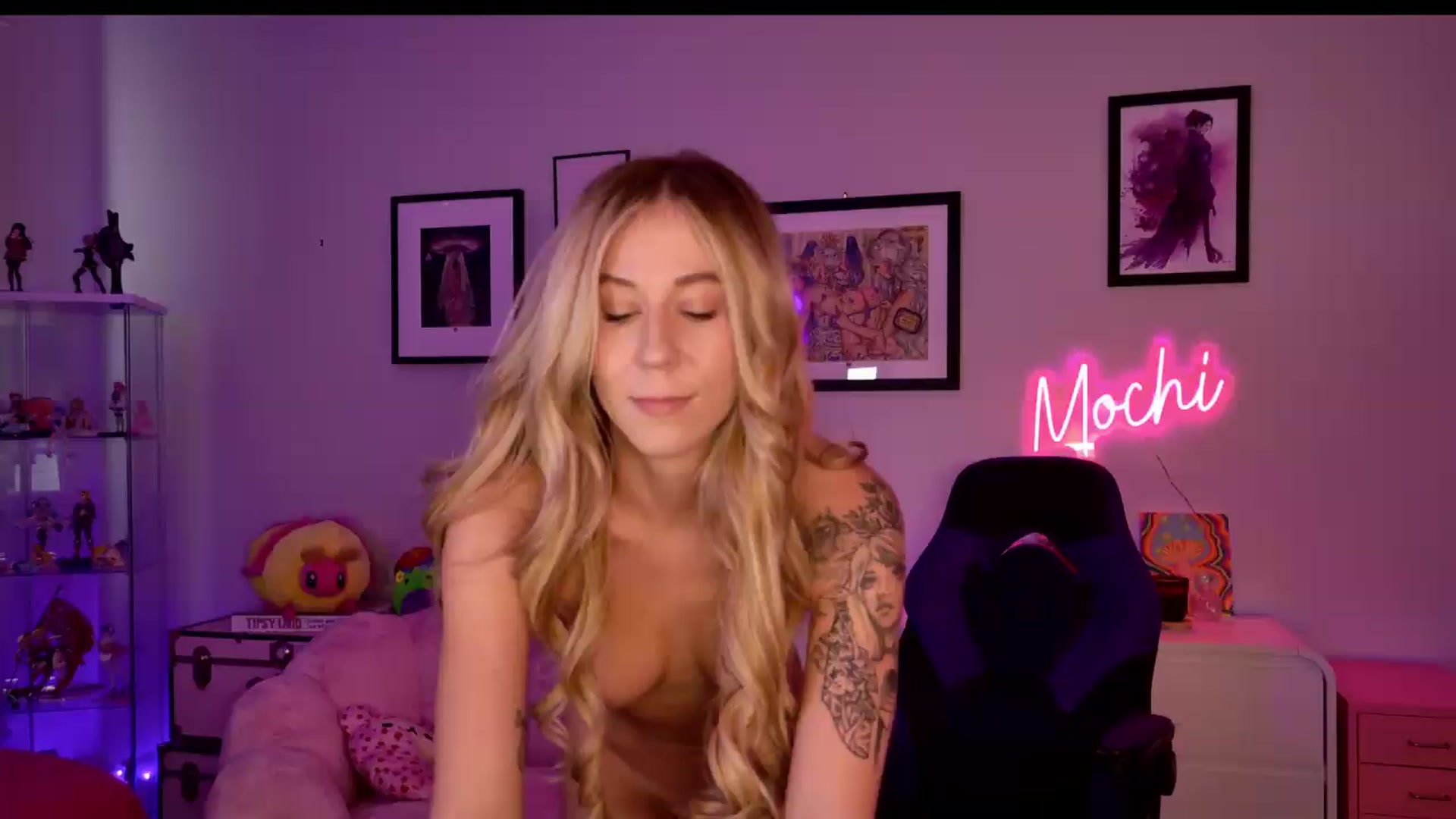 Gallery image thumbnail from Mochi's myfreecams stream on, 06/04/2026, 21:03 image 19 of 20