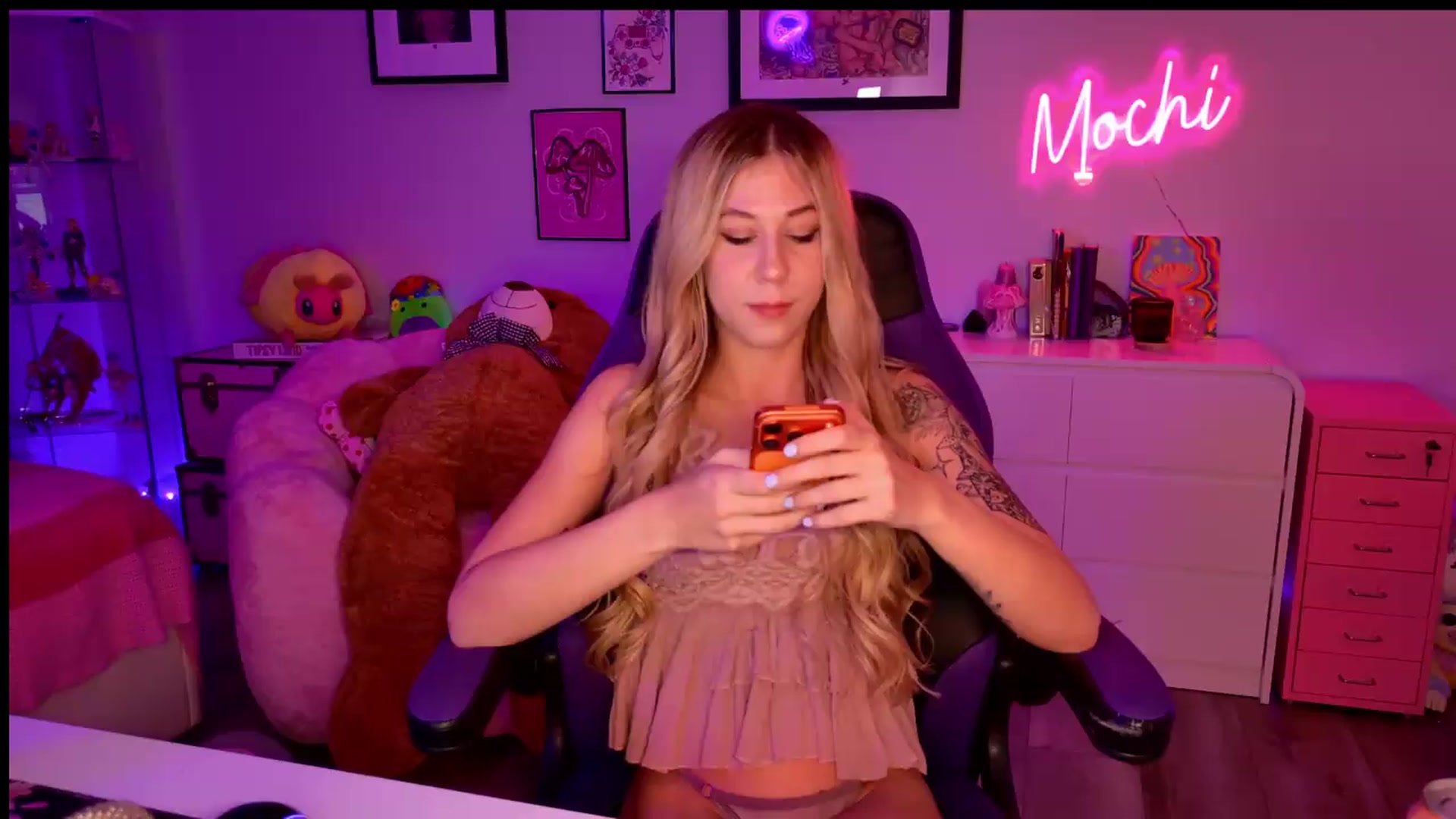 Gallery image thumbnail from Mochi's myfreecams stream on, 06/11/2026, 06:43 image 9 of 20