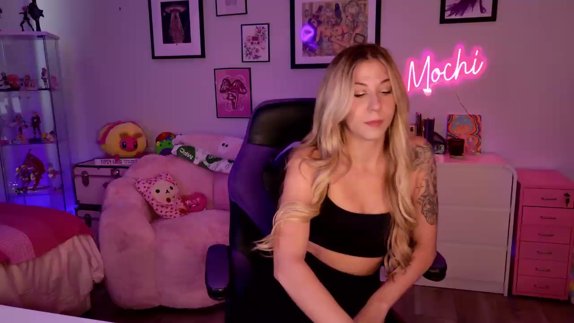 Gallery image thumbnail from Mochi's myfreecams stream on, 06/25/2026, 20:58 image 11 of 20