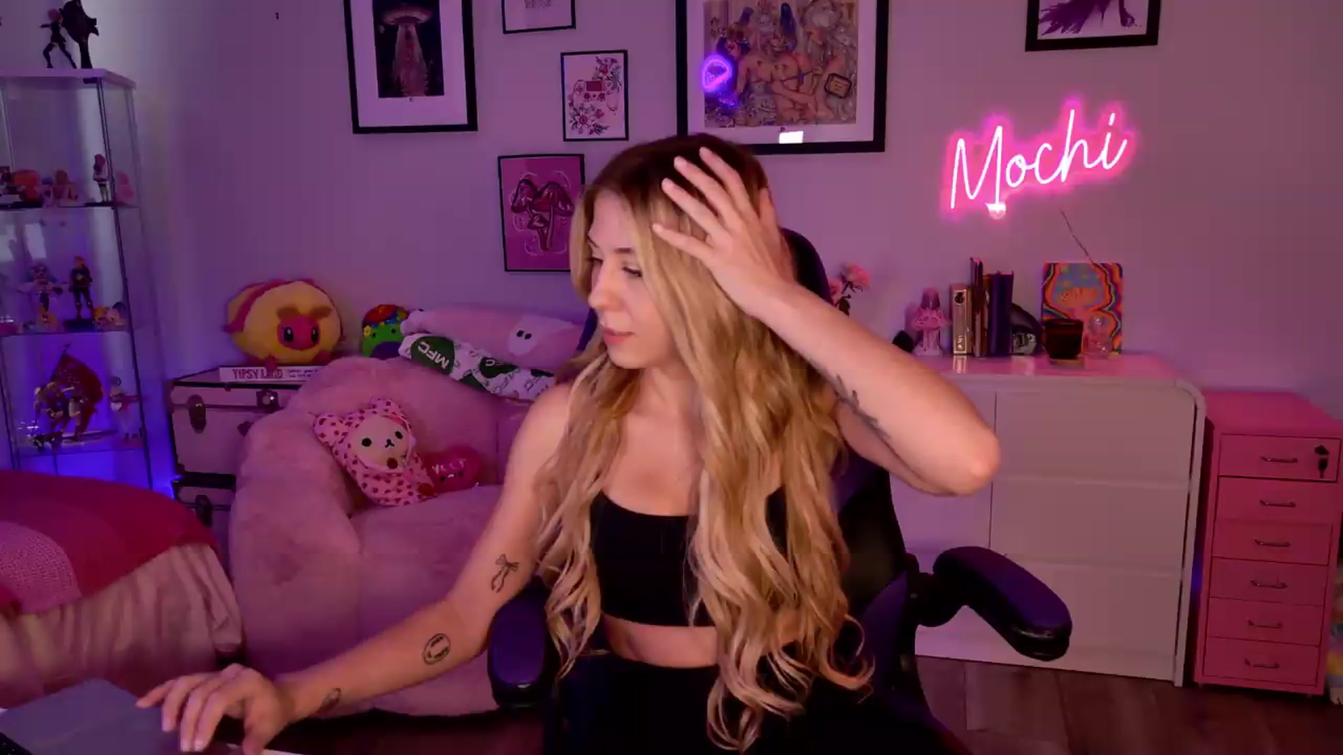 Gallery image thumbnail from Mochi's myfreecams stream on, 06/25/2026, 20:58 image 7 of 20