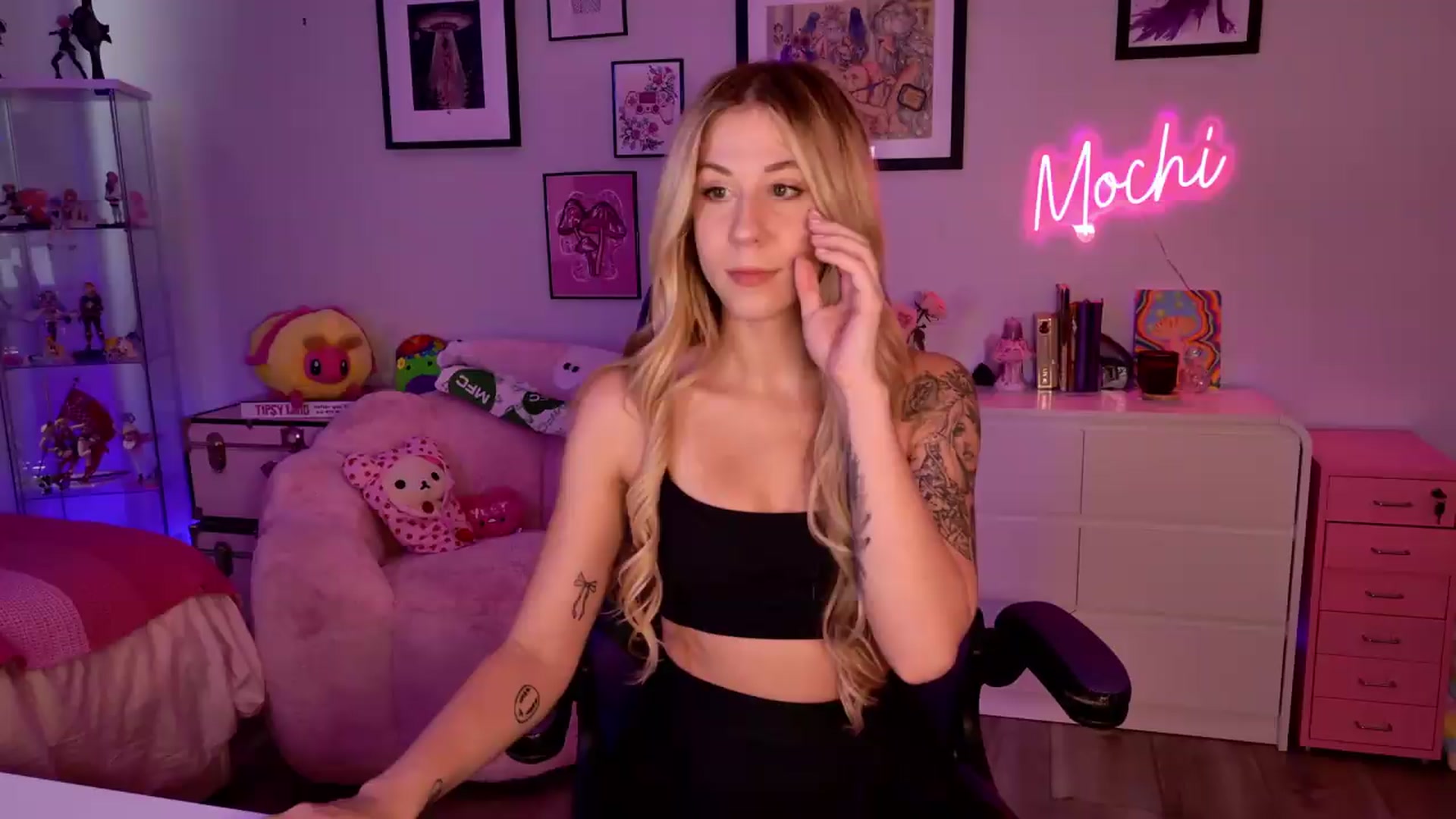 Gallery image thumbnail from Mochi's myfreecams stream on, 06/25/2026, 20:58 image 12 of 20