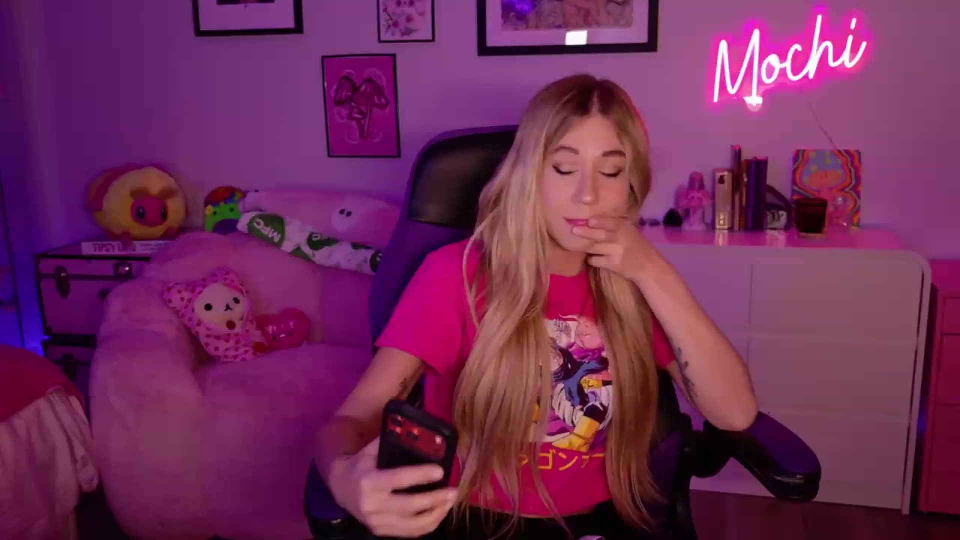 Gallery image thumbnail from Mochi's myfreecams stream on, 06/28/2026, 07:06 image 10 of 20