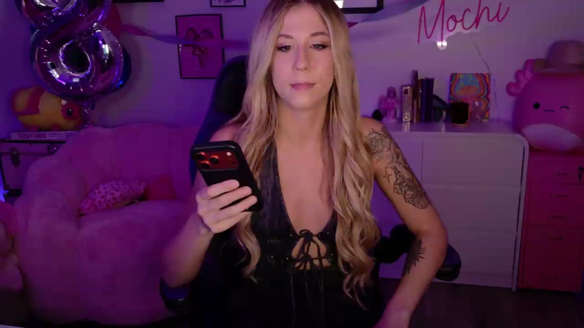 Gallery image thumbnail from Mochi's myfreecams stream on, 07/02/2026, 01:41 image 8 of 20