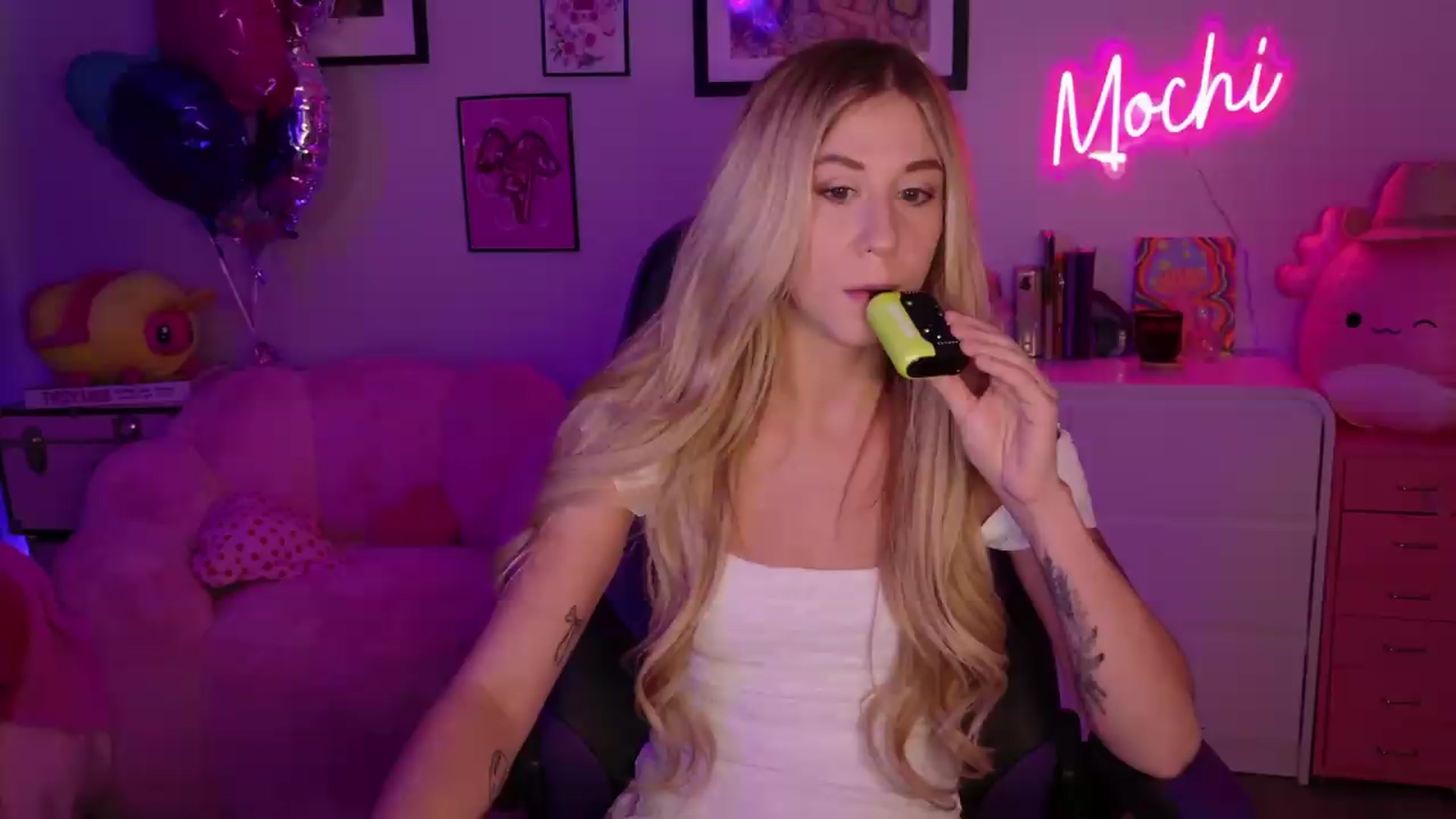 Gallery image thumbnail from Mochi's myfreecams stream on, 07/03/2026, 22:39 image 15 of 20