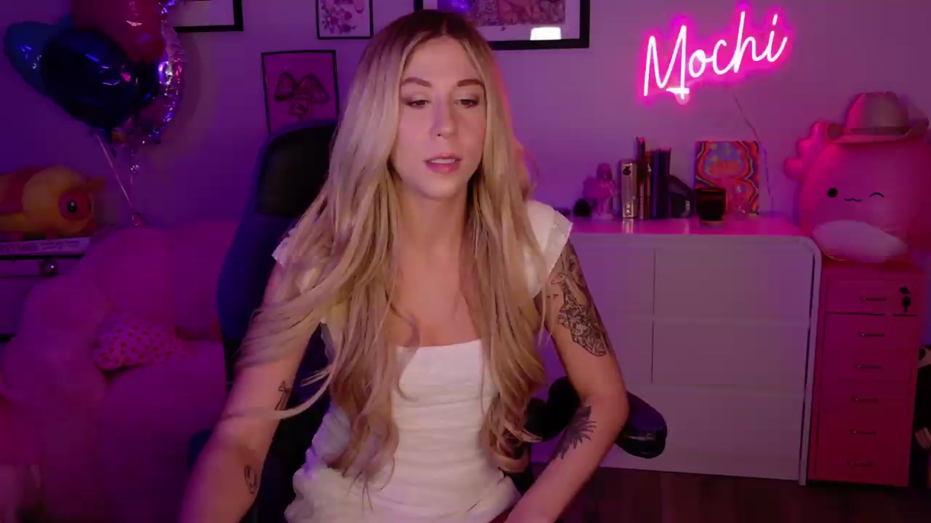 Gallery image thumbnail from Mochi's myfreecams stream on, 07/03/2026, 22:39 image 11 of 20
