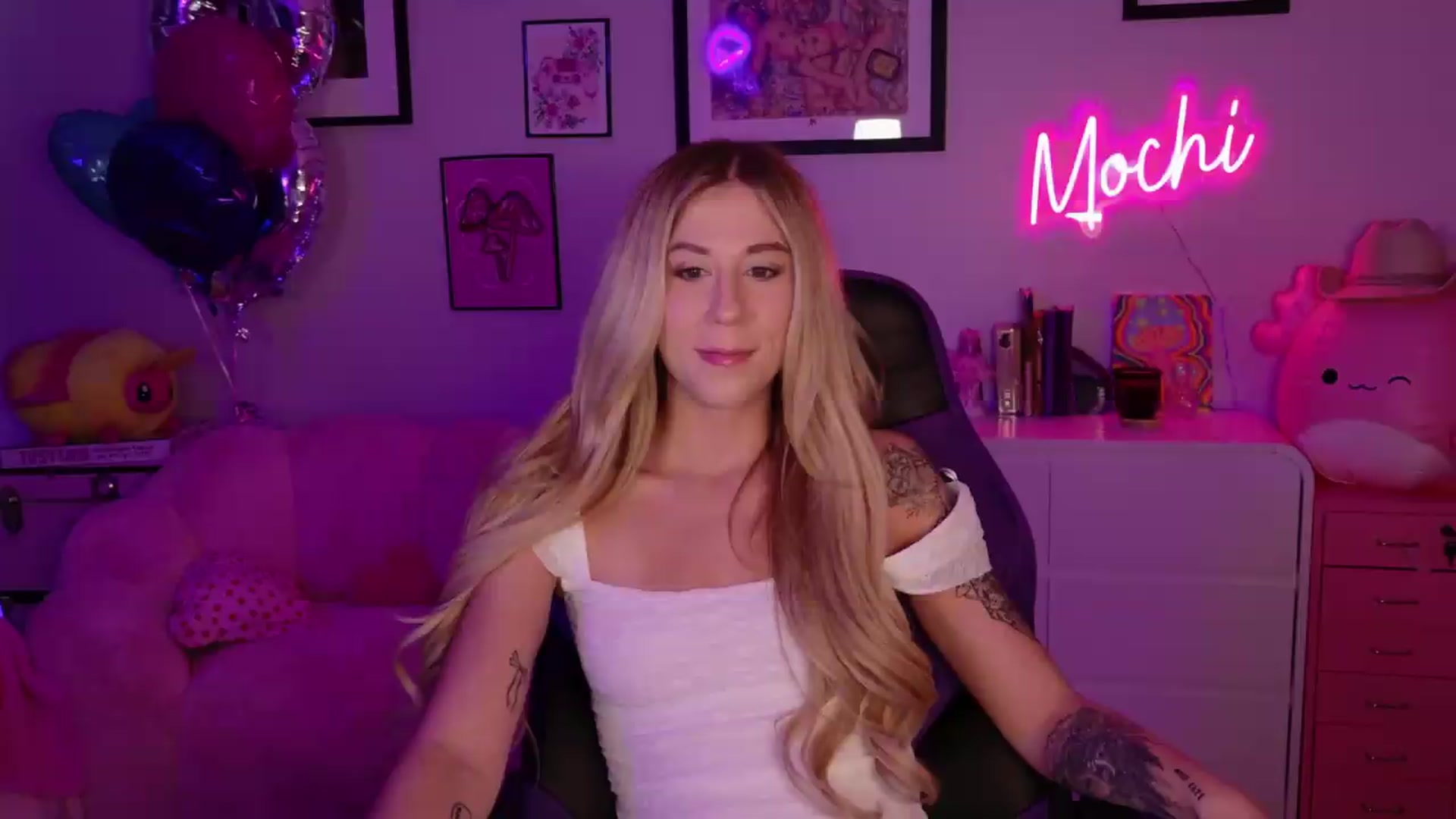 Gallery image thumbnail from Mochi's myfreecams stream on, 07/03/2026, 22:39 image 13 of 20