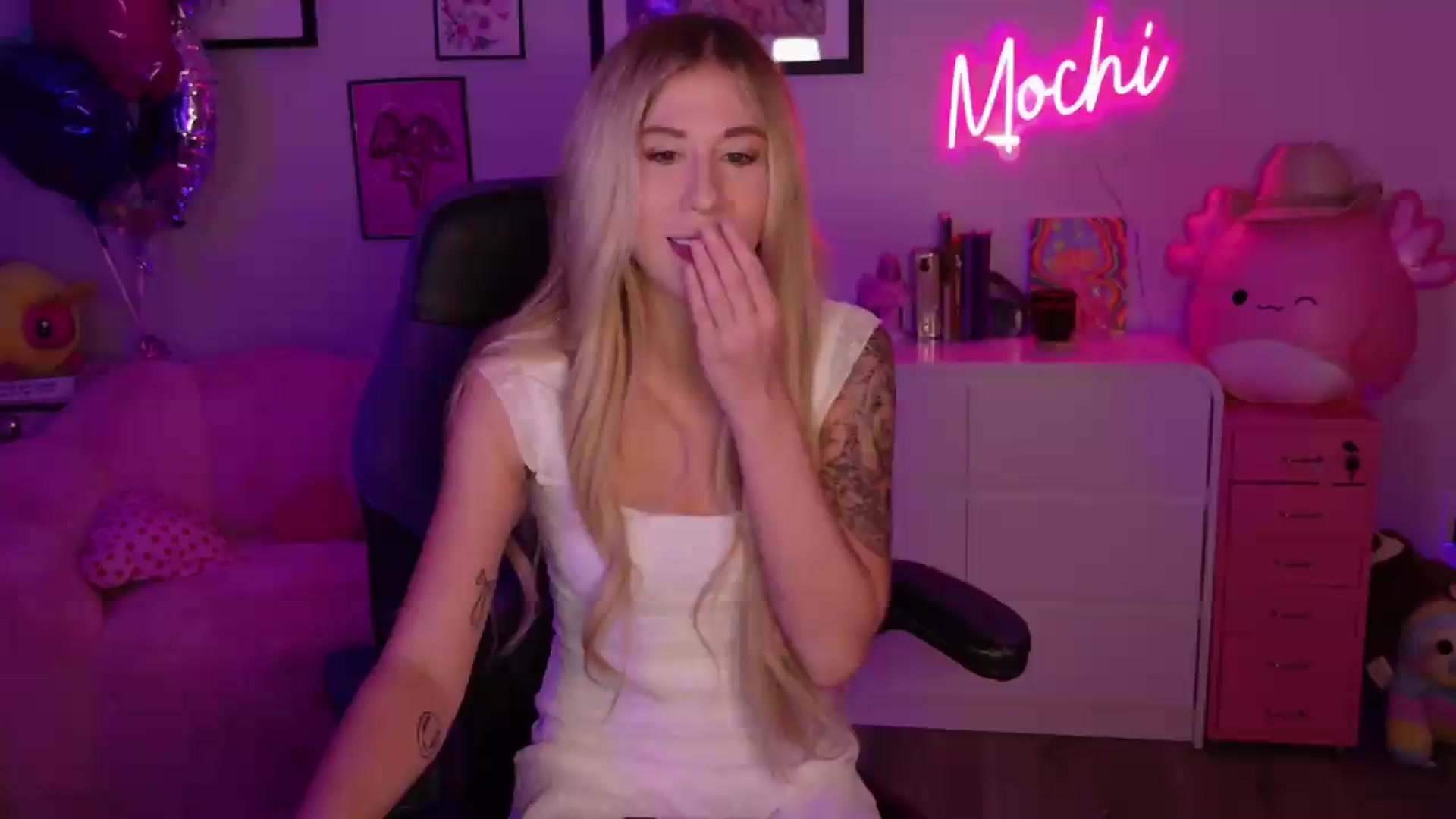 Gallery image thumbnail from Mochi's myfreecams stream on, 07/04/2026, 24:02 image 10 of 20