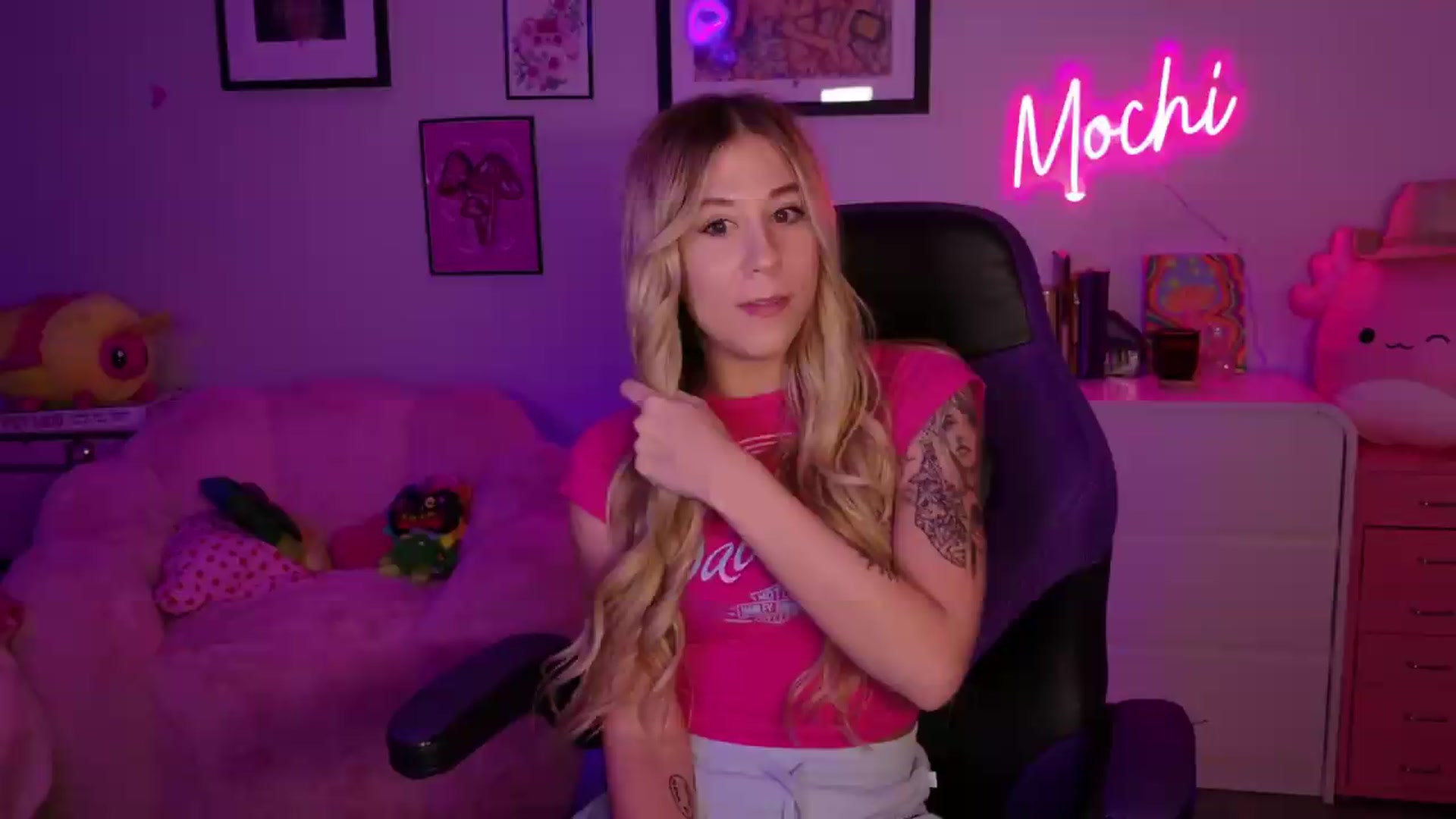 Gallery image thumbnail from Mochi's myfreecams stream on, 07/09/2026, 05:47 image 10 of 20