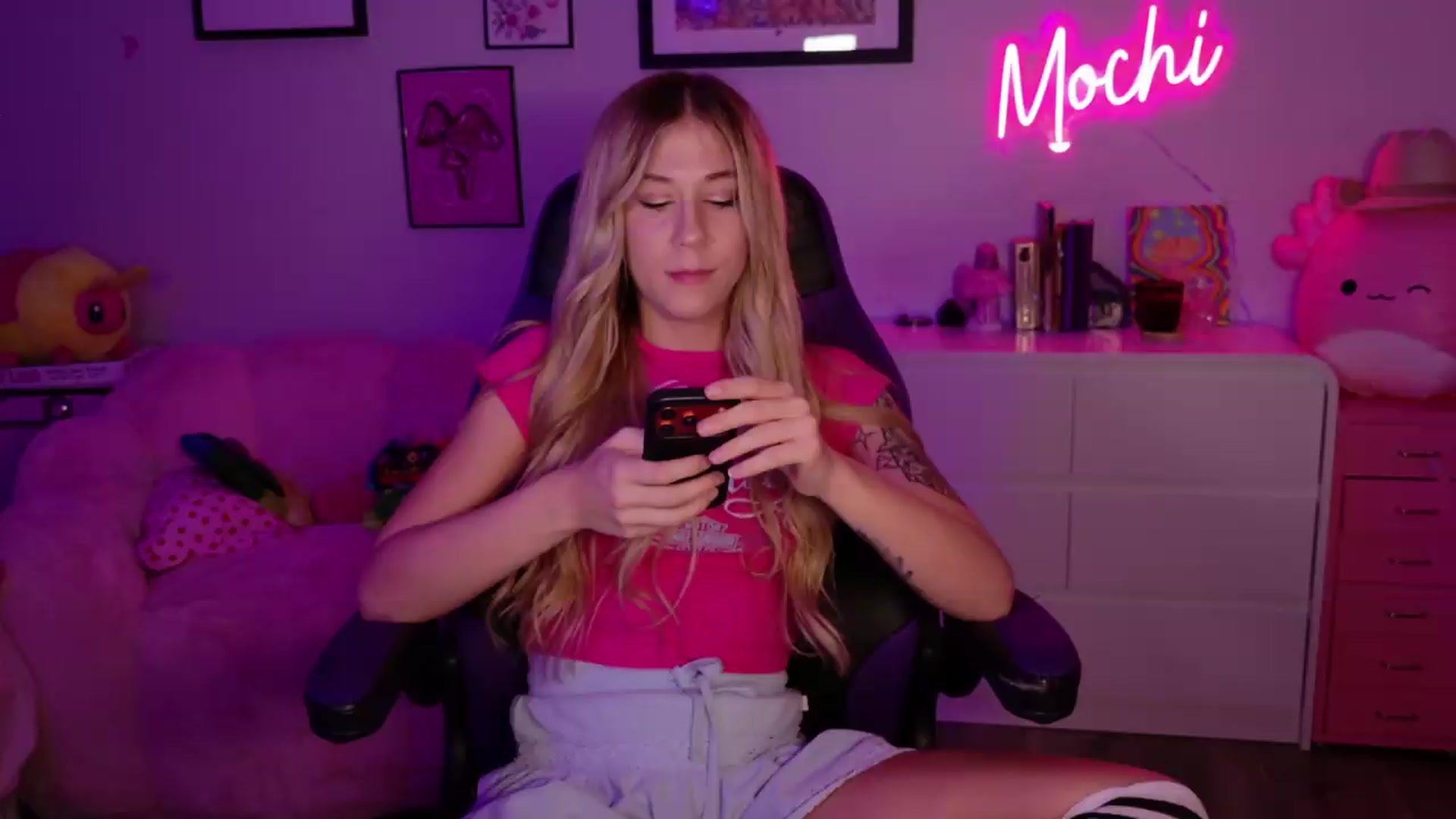 Gallery image thumbnail from Mochi's myfreecams stream on, 07/09/2026, 05:47 image 15 of 20