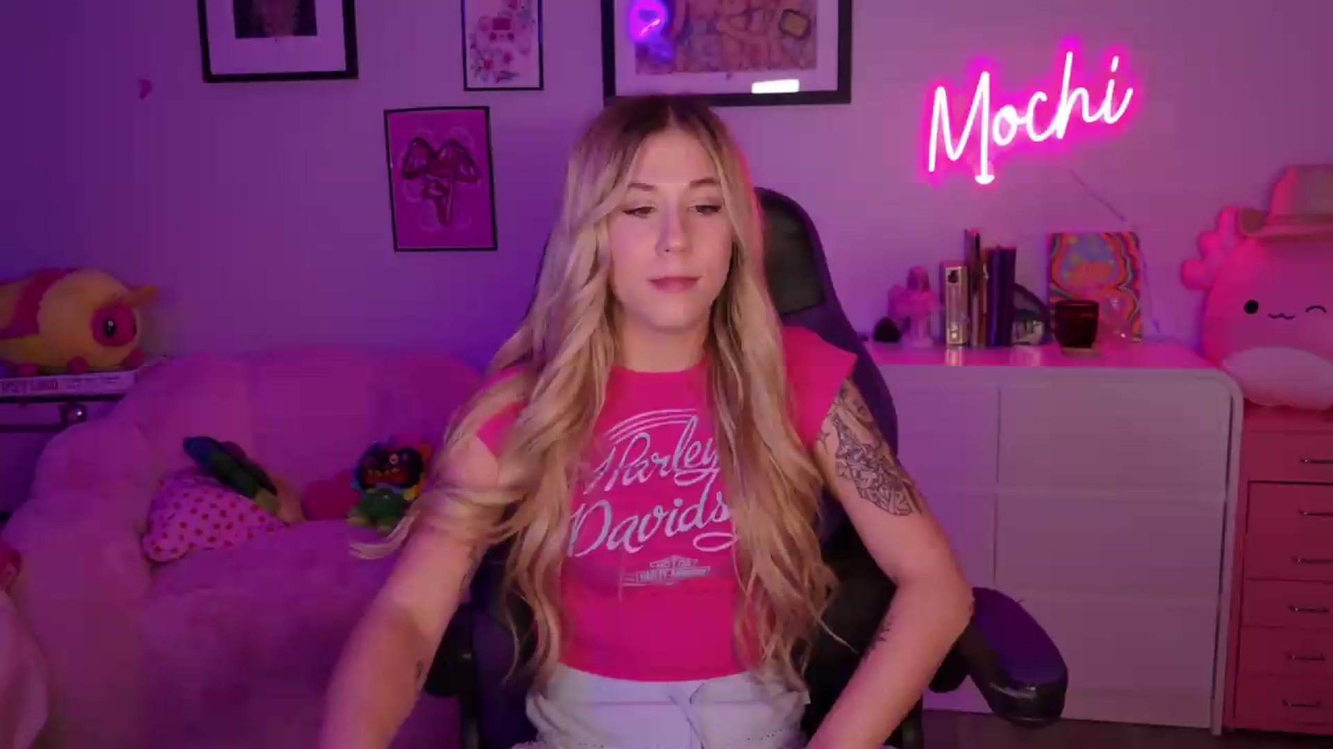Gallery image thumbnail from Mochi's myfreecams stream on, 07/09/2026, 05:47 image 9 of 20