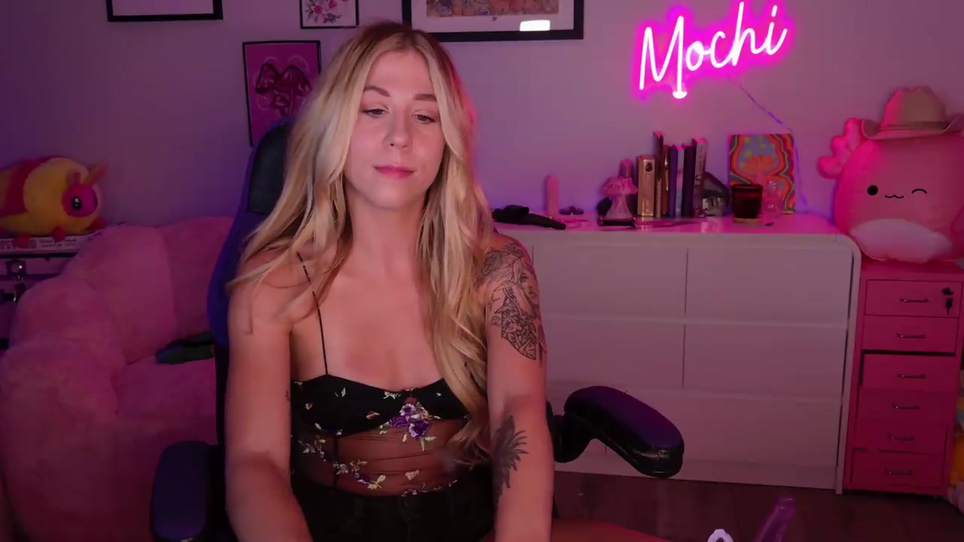 Gallery image thumbnail from Mochi's myfreecams stream on, 07/28/2026, 02:56 image 19 of 20