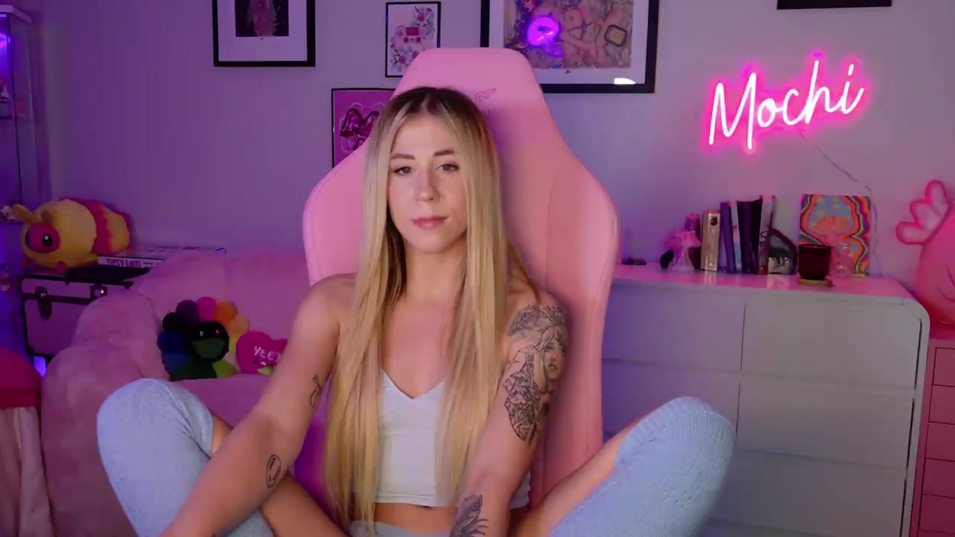 Gallery image thumbnail from Mochi's myfreecams stream on, 09/04/2026, 03:38 image 19 of 20