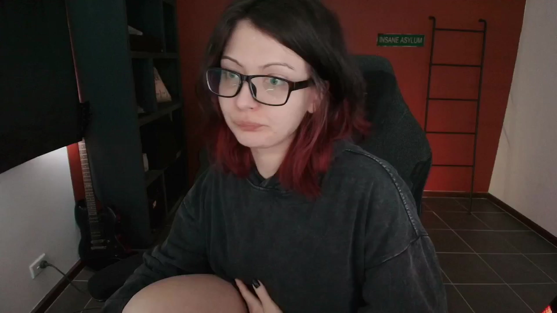 Gallery image thumbnail from Model's myfreecams stream on, 09/16/2025, 03:27 image 6 of 20