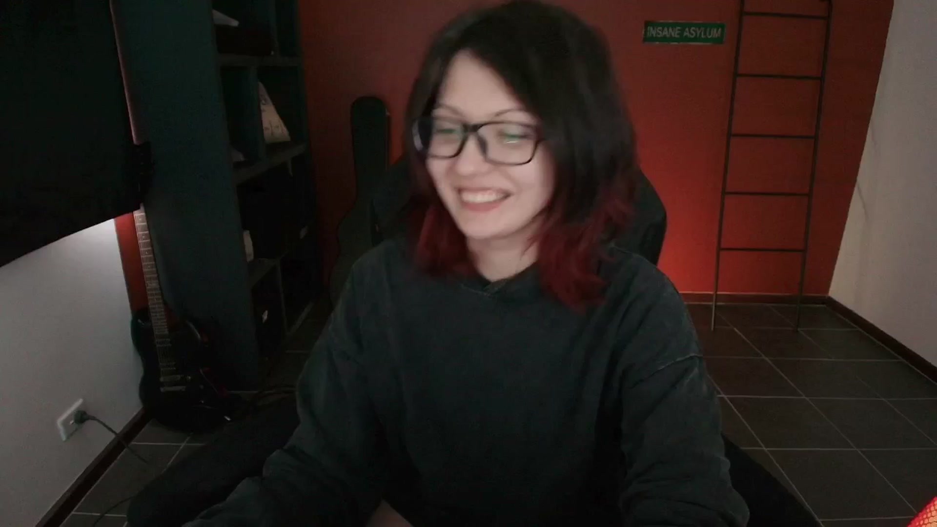 Gallery image thumbnail from Model's myfreecams stream on, 09/16/2025, 03:27 image 3 of 20